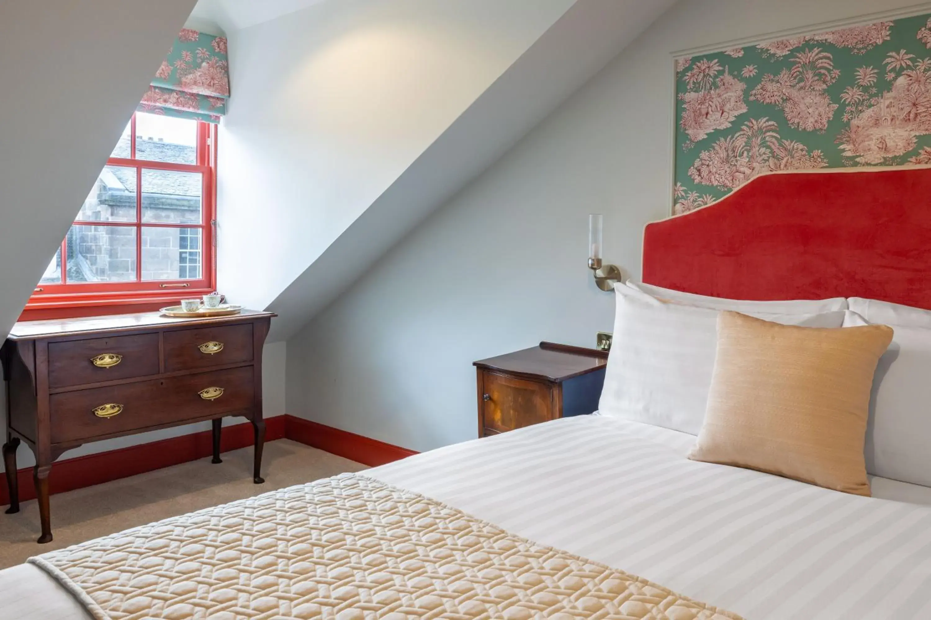 Bed in Eleven Stafford Street Townhouse Bed in Eleven Stafford Street Townhouse