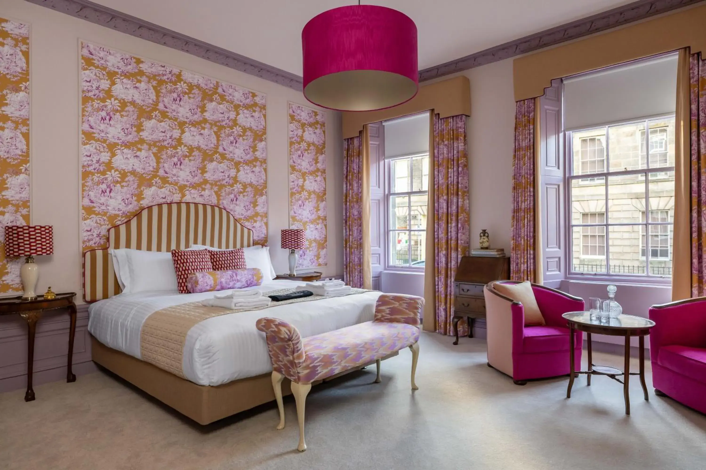 Bed in Eleven Stafford Street Townhouse Bed in Eleven Stafford Street Townhouse