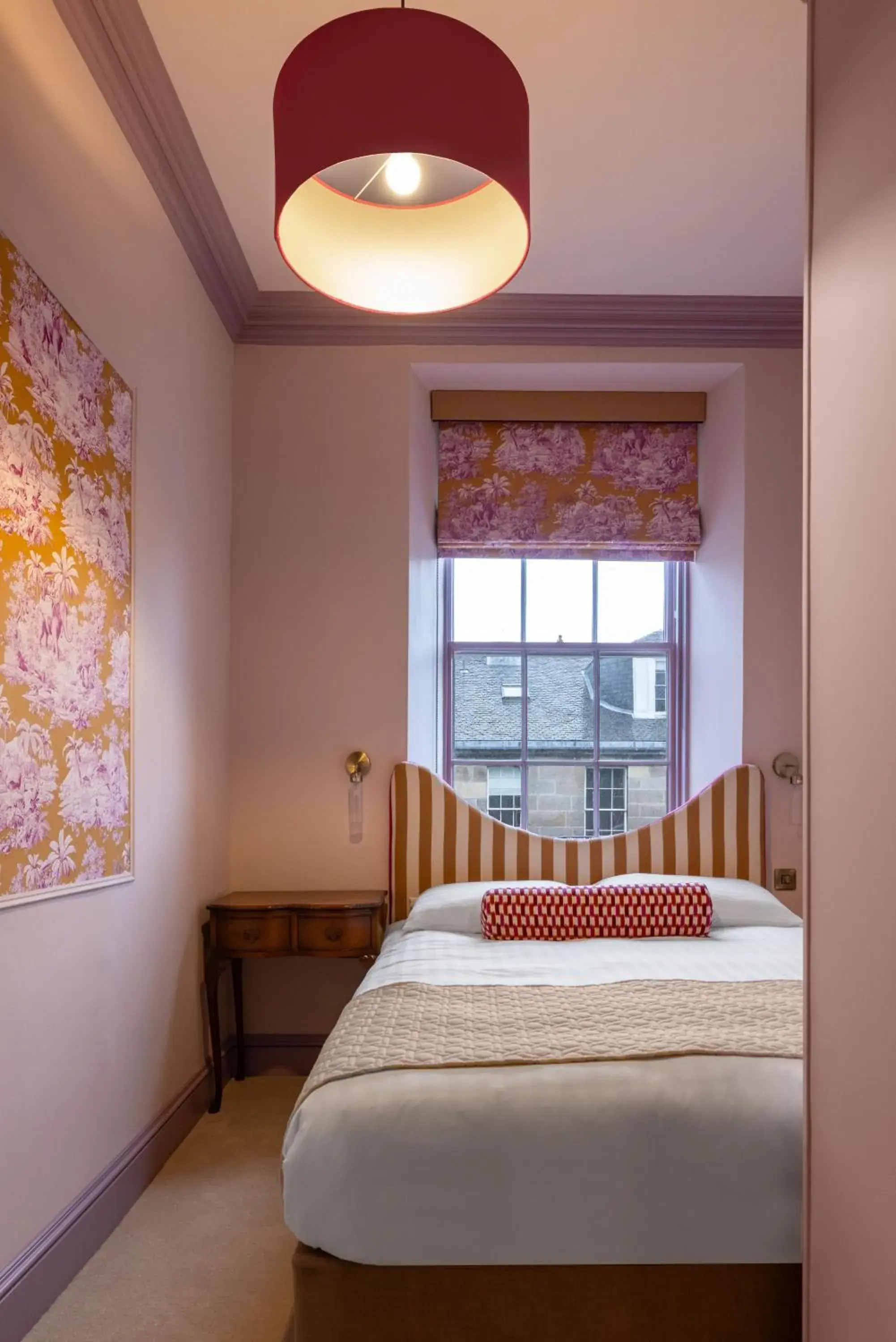 Bed in Eleven Stafford Street Townhouse Bed in Eleven Stafford Street Townhouse