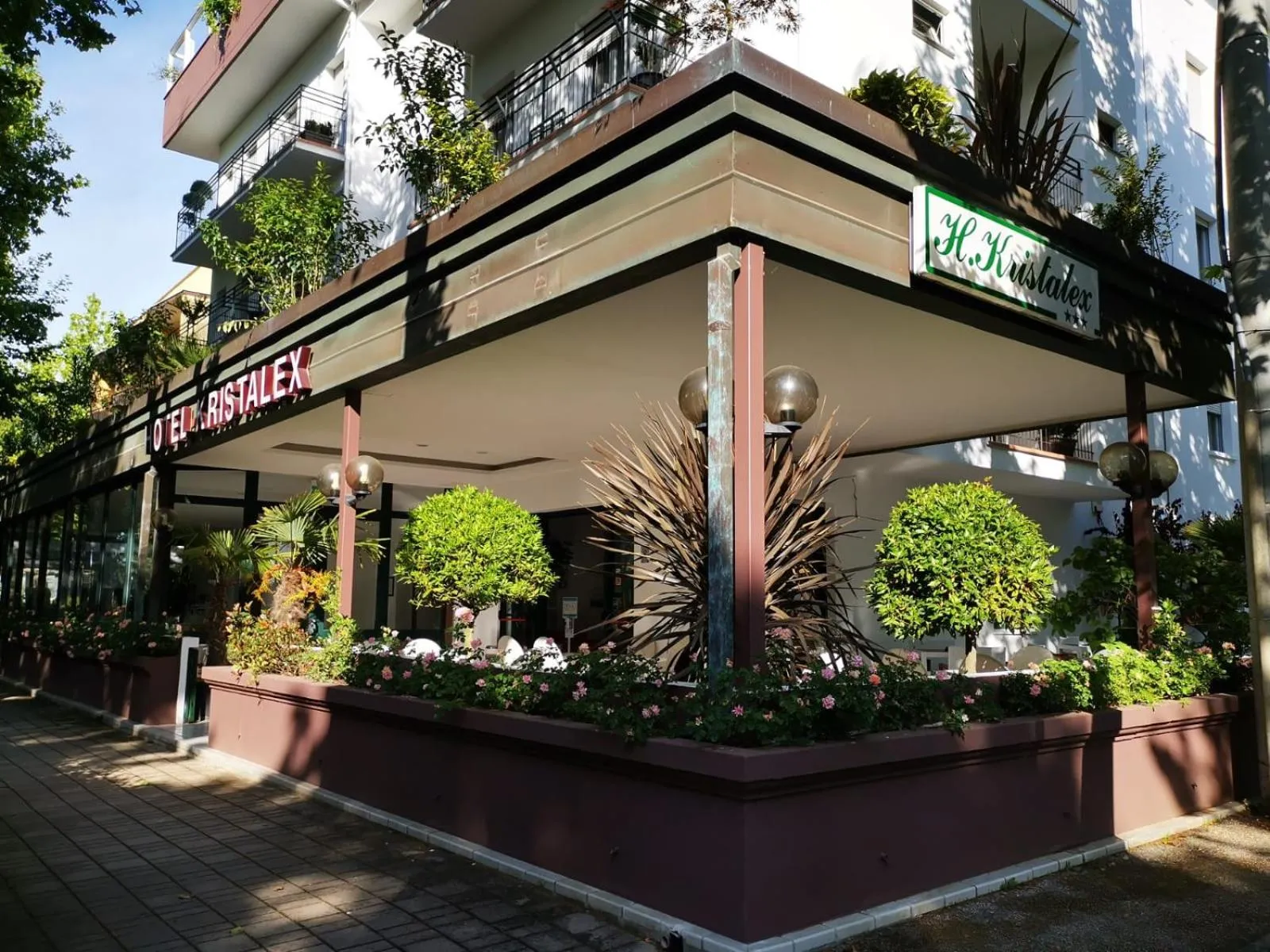 Facade/entrance in Kristalex Pet Family Hotel