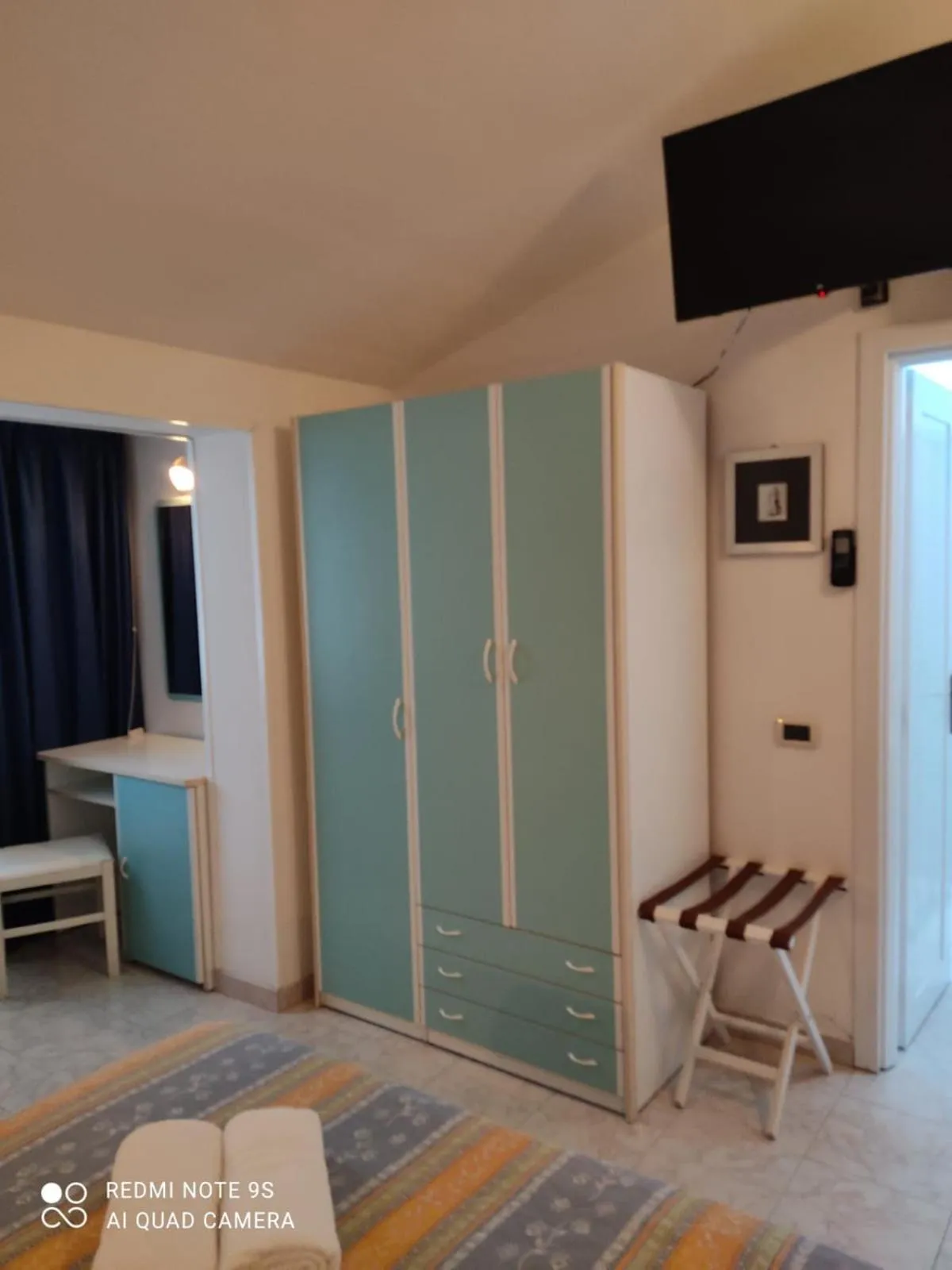 TV and multimedia, Bed in Kristalex Pet Family Hotel