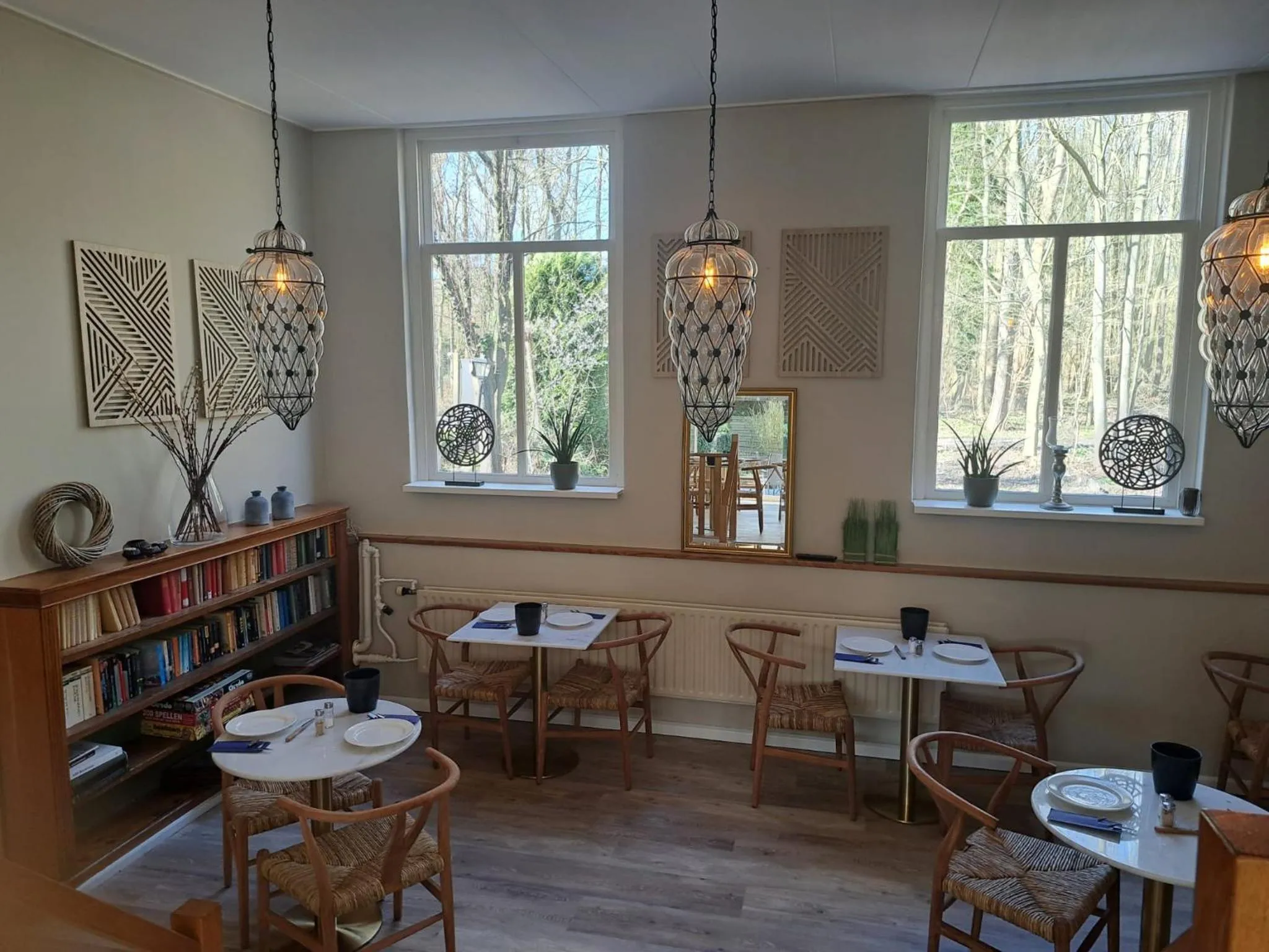 Buffet breakfast in Hotel Randduin