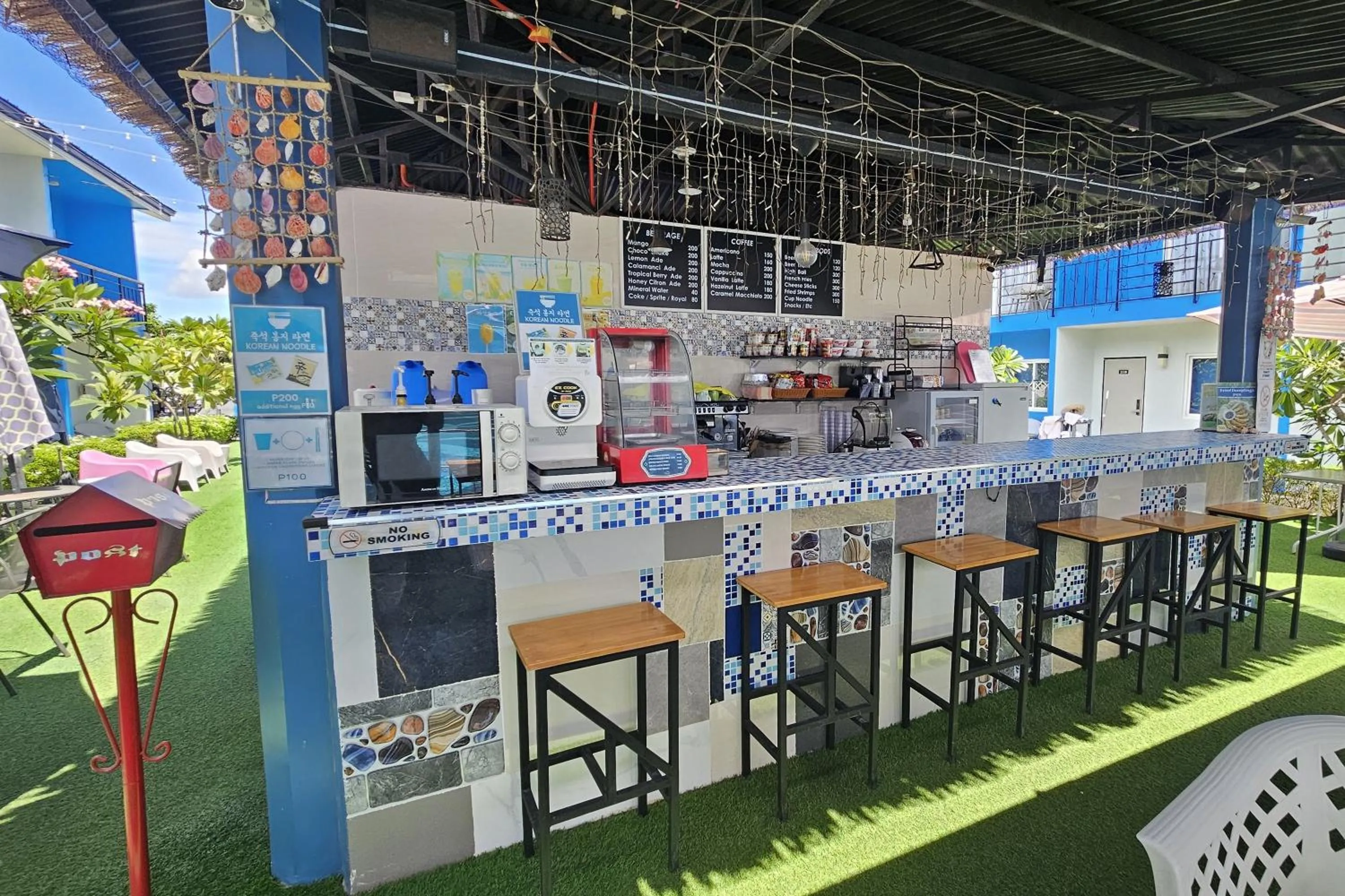 Restaurant/places to eat in Casa Blu Hotel & Resort