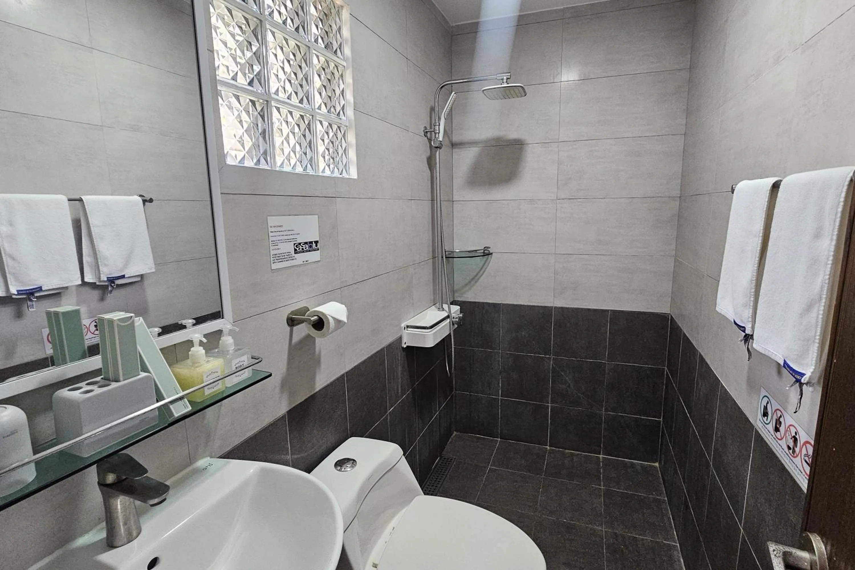 Bathroom in Casa Blu Hotel & Resort