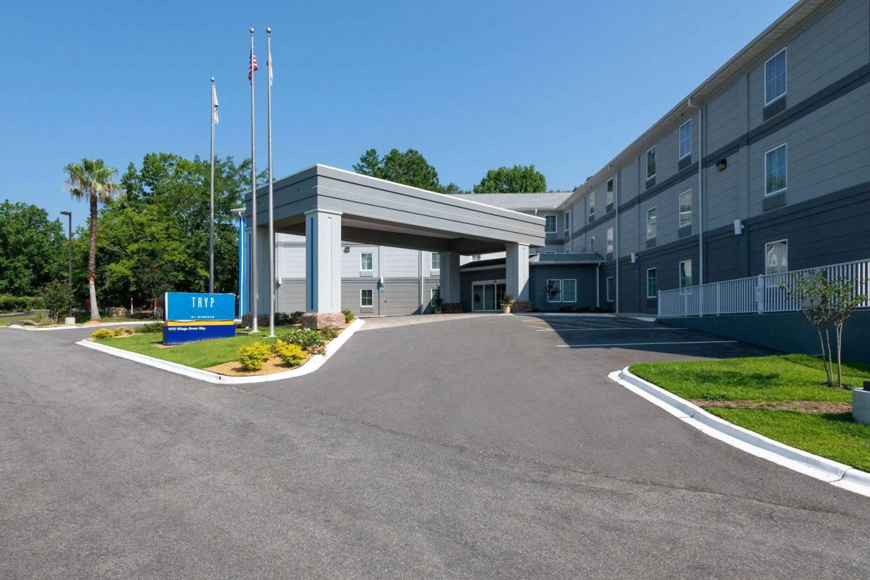 Property building in TRYP by Wyndham Tallahassee North I-10 Capital Circle Property building in TRYP by Wyndham Tallahassee North I-10 Capital Circle