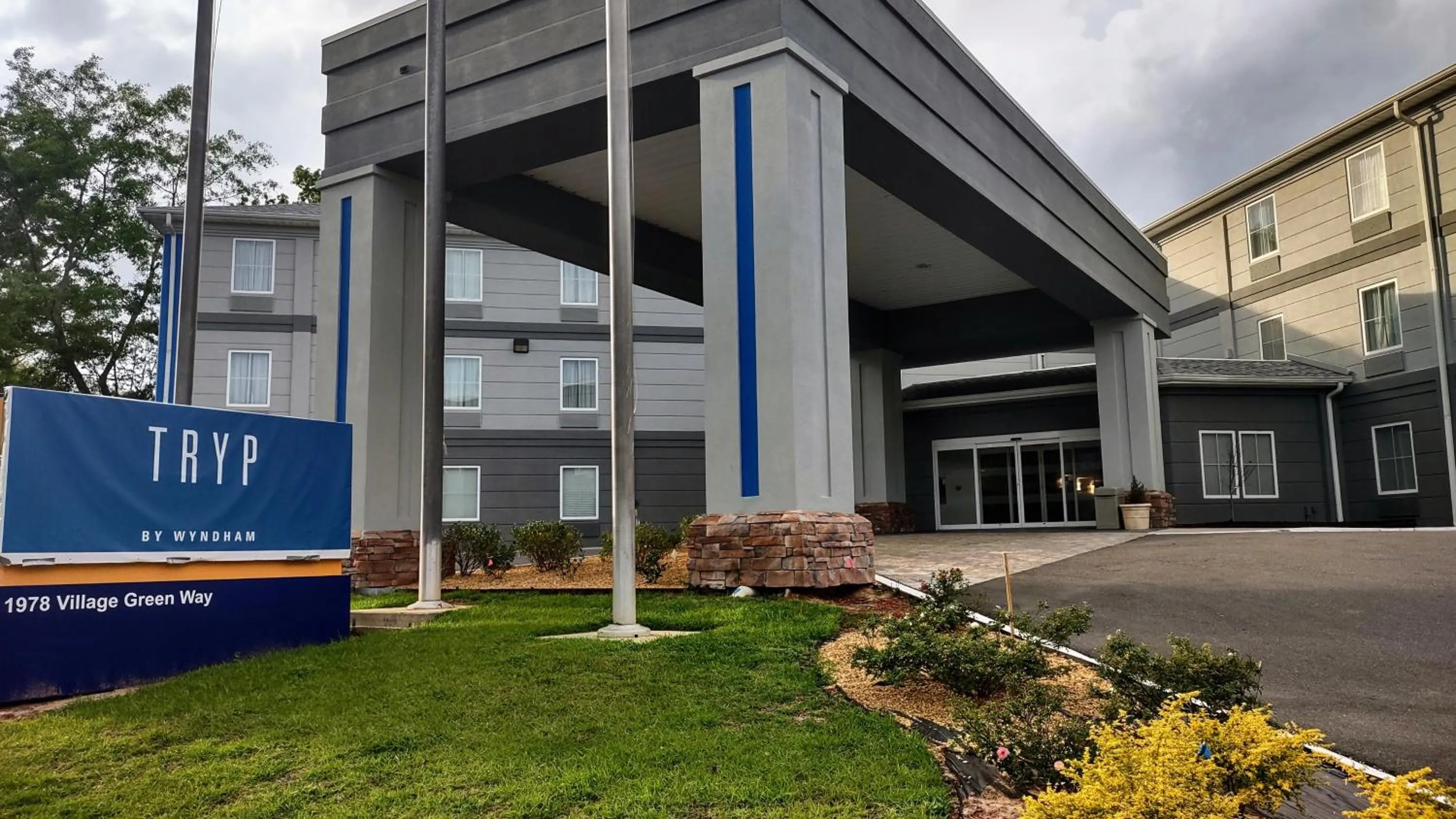 Property building in TRYP by Wyndham Tallahassee North I-10 Capital Circle