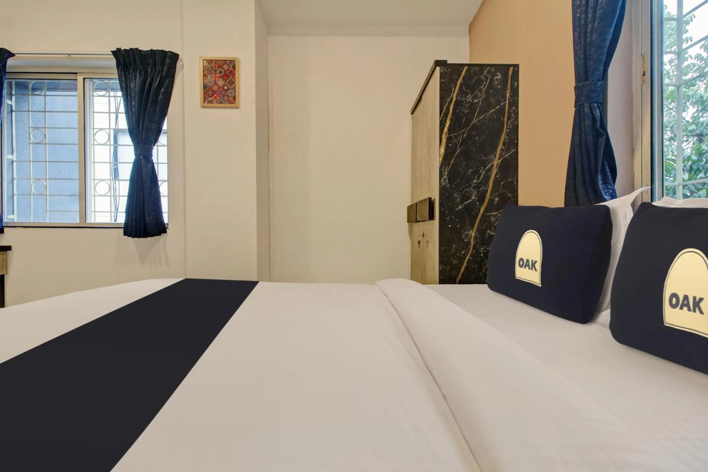 Bedroom, Bed in Super Collection O Grey House