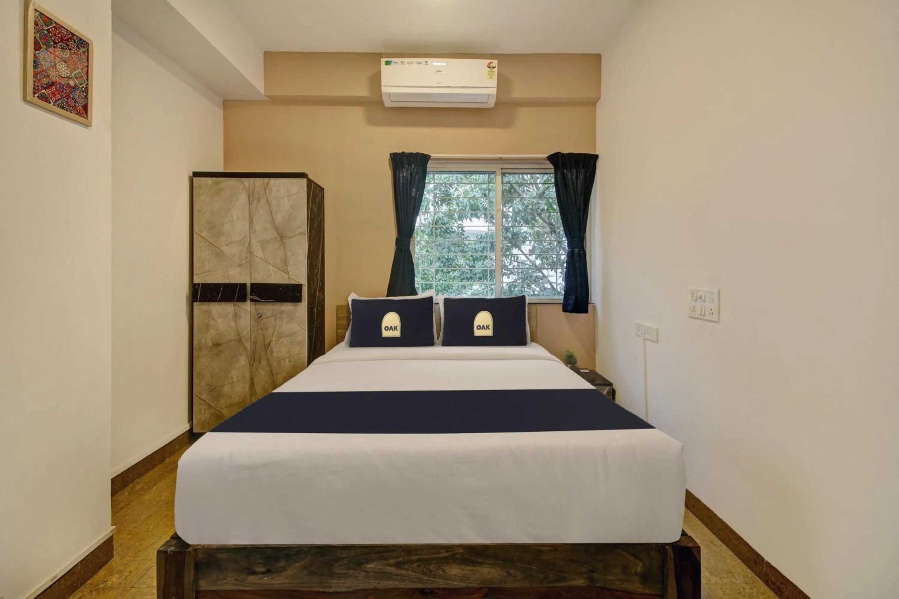 Bedroom, Bed in Super Collection O Grey House