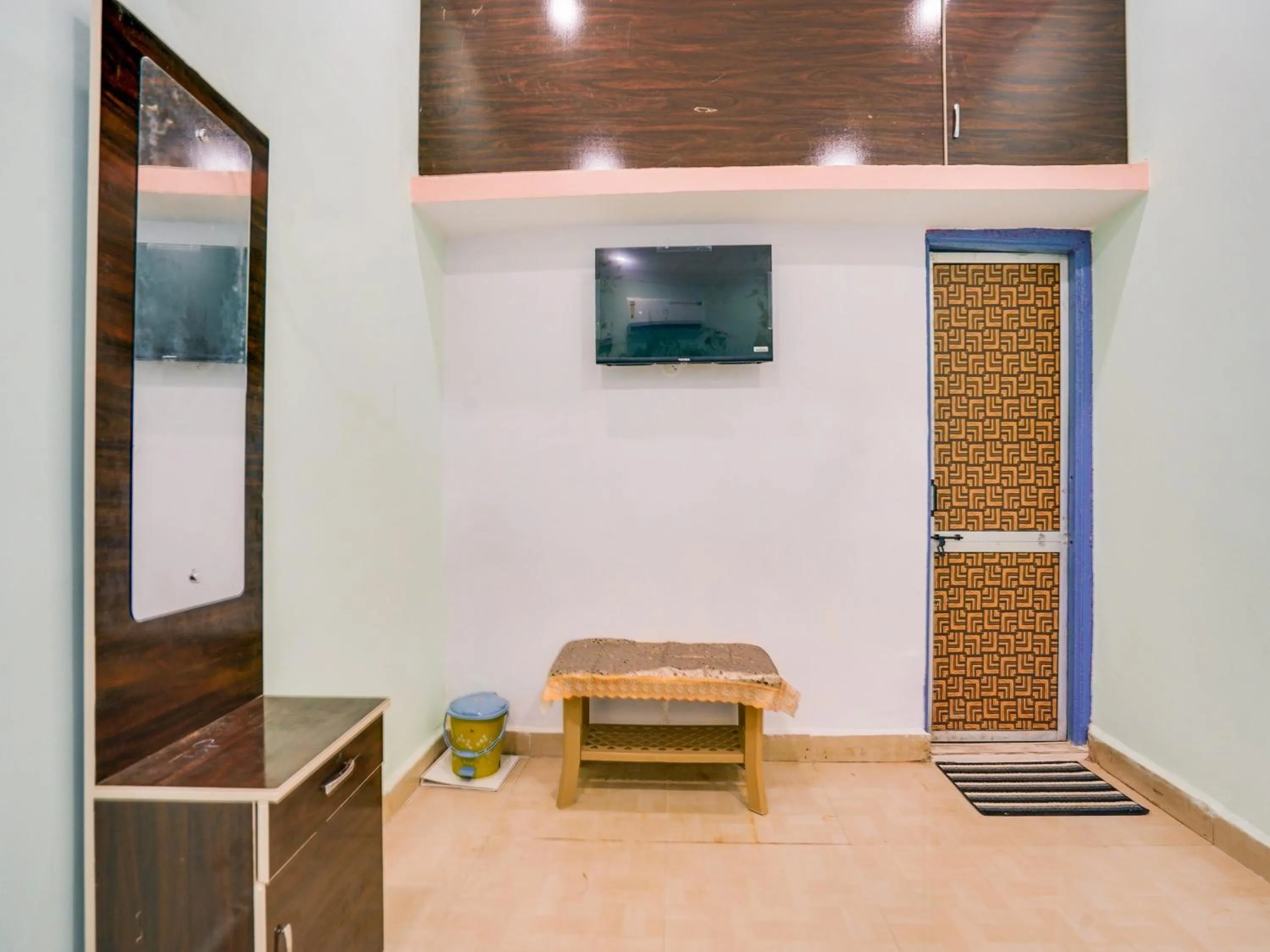 Bedroom in Hotel O Kanha