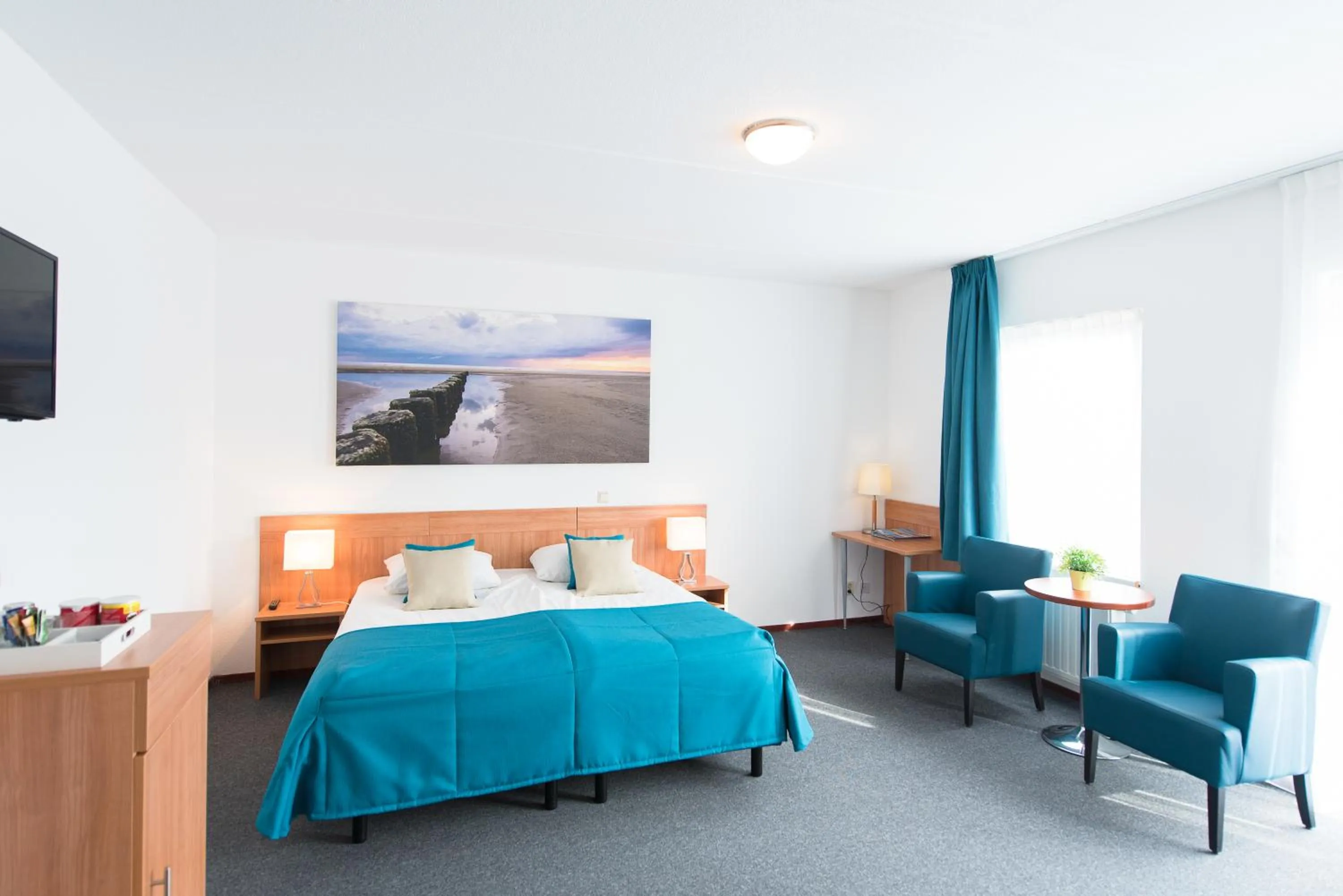 Photo of the whole room, Bed in Hotel Nes