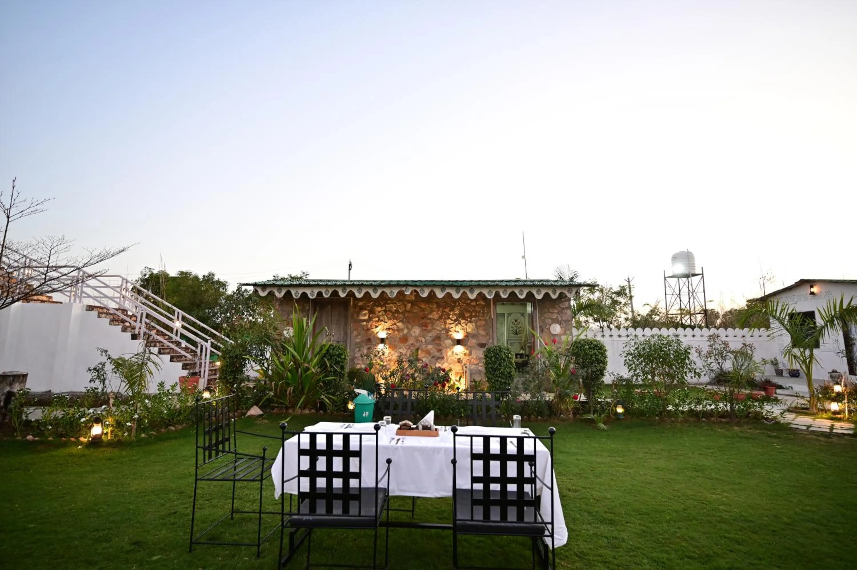Garden view in The castle crown - Hem Vilas Resort Ranthambhore