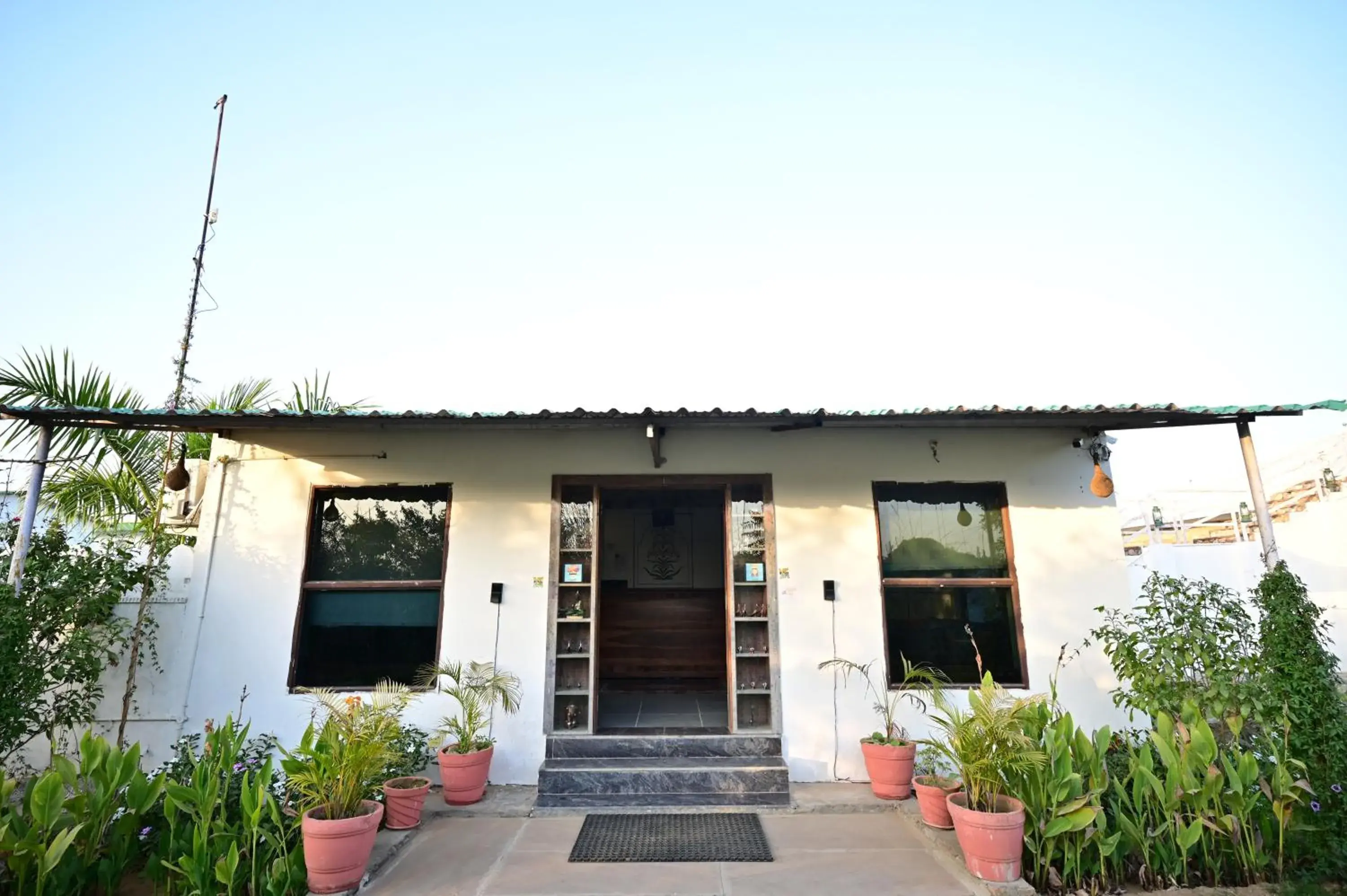Facade/entrance in The castle crown - Hem Vilas Resort Ranthambhore Facade/entrance in The castle crown - Hem Vilas Resort Ranthambhore