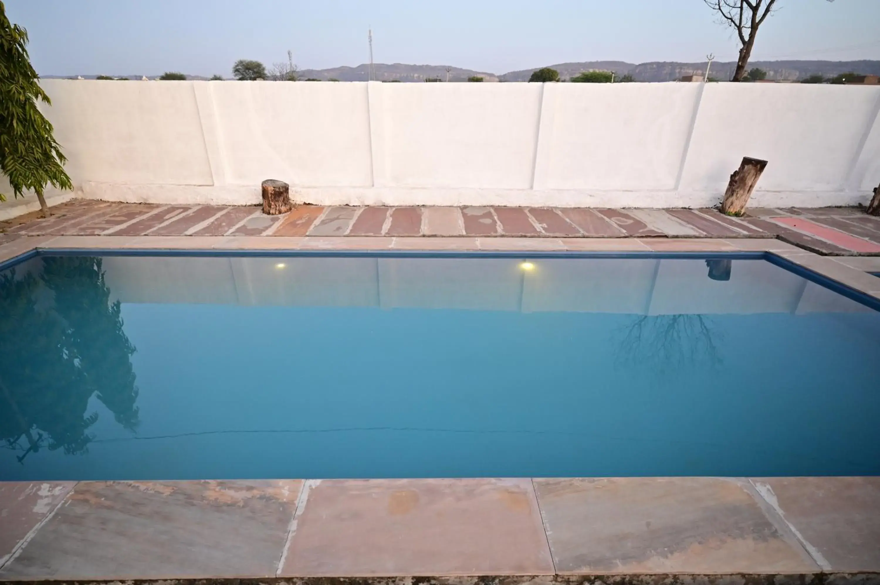 Swimming pool in The castle crown - Hem Vilas Resort Ranthambhore Swimming pool in The castle crown - Hem Vilas Resort Ranthambhore