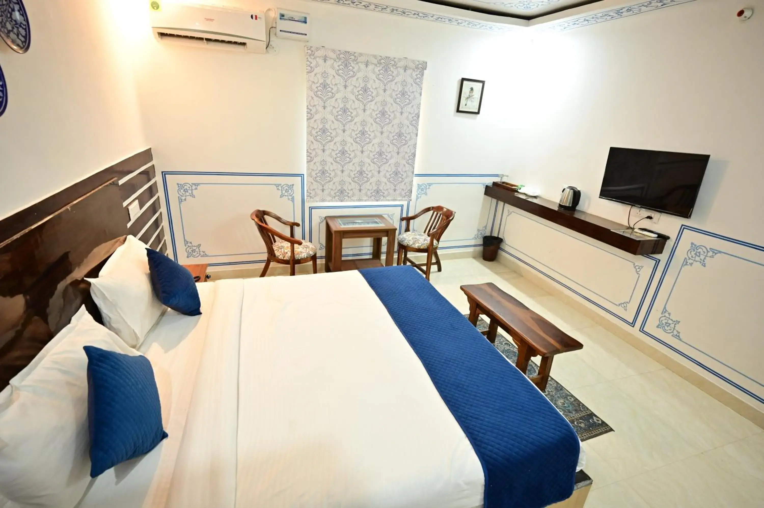 Bed in The castle crown - Hem Vilas Resort Ranthambhore Bed in The castle crown - Hem Vilas Resort Ranthambhore