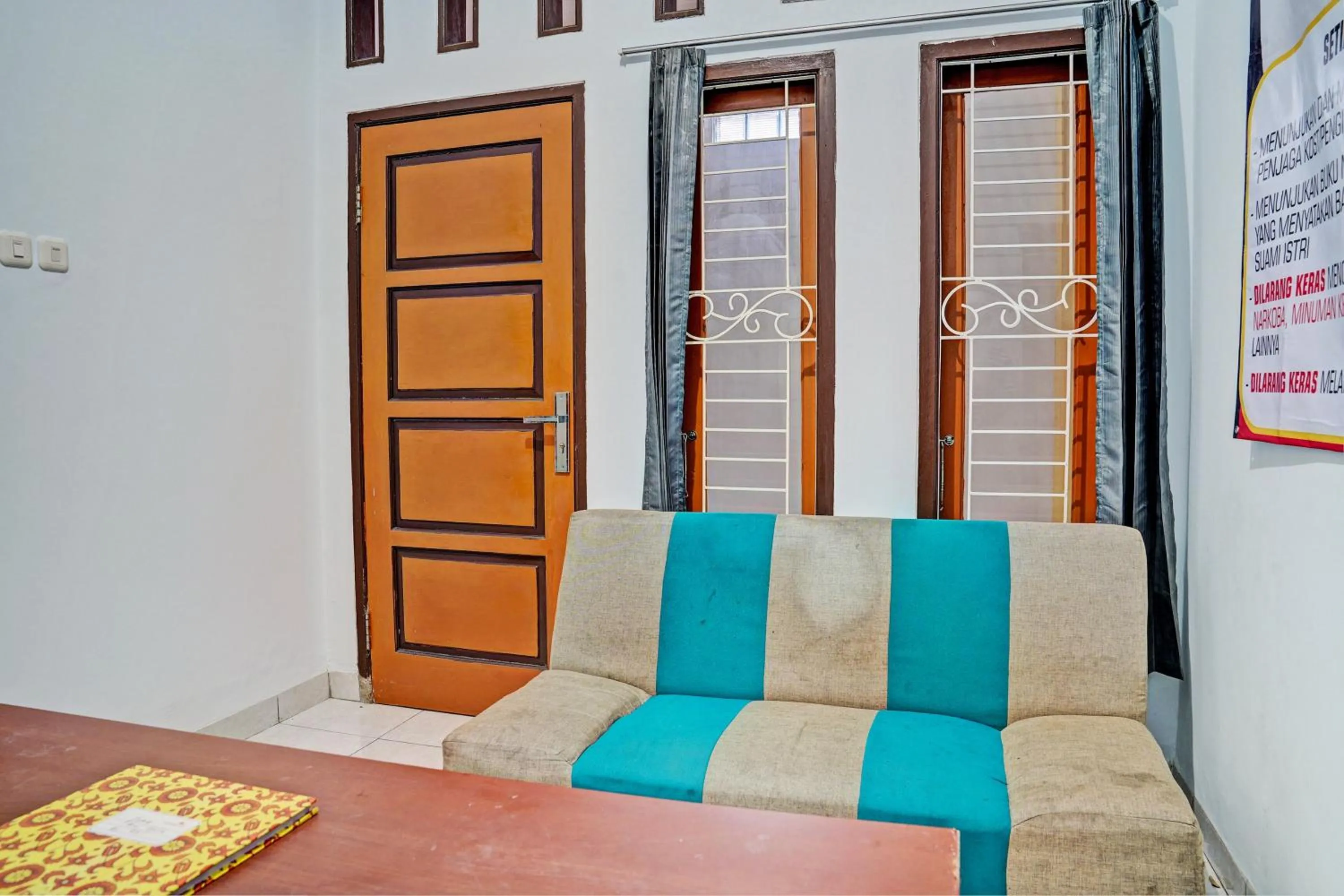 Lobby or reception in Hotel O Penginapan Hj Lilis 2 Syariah