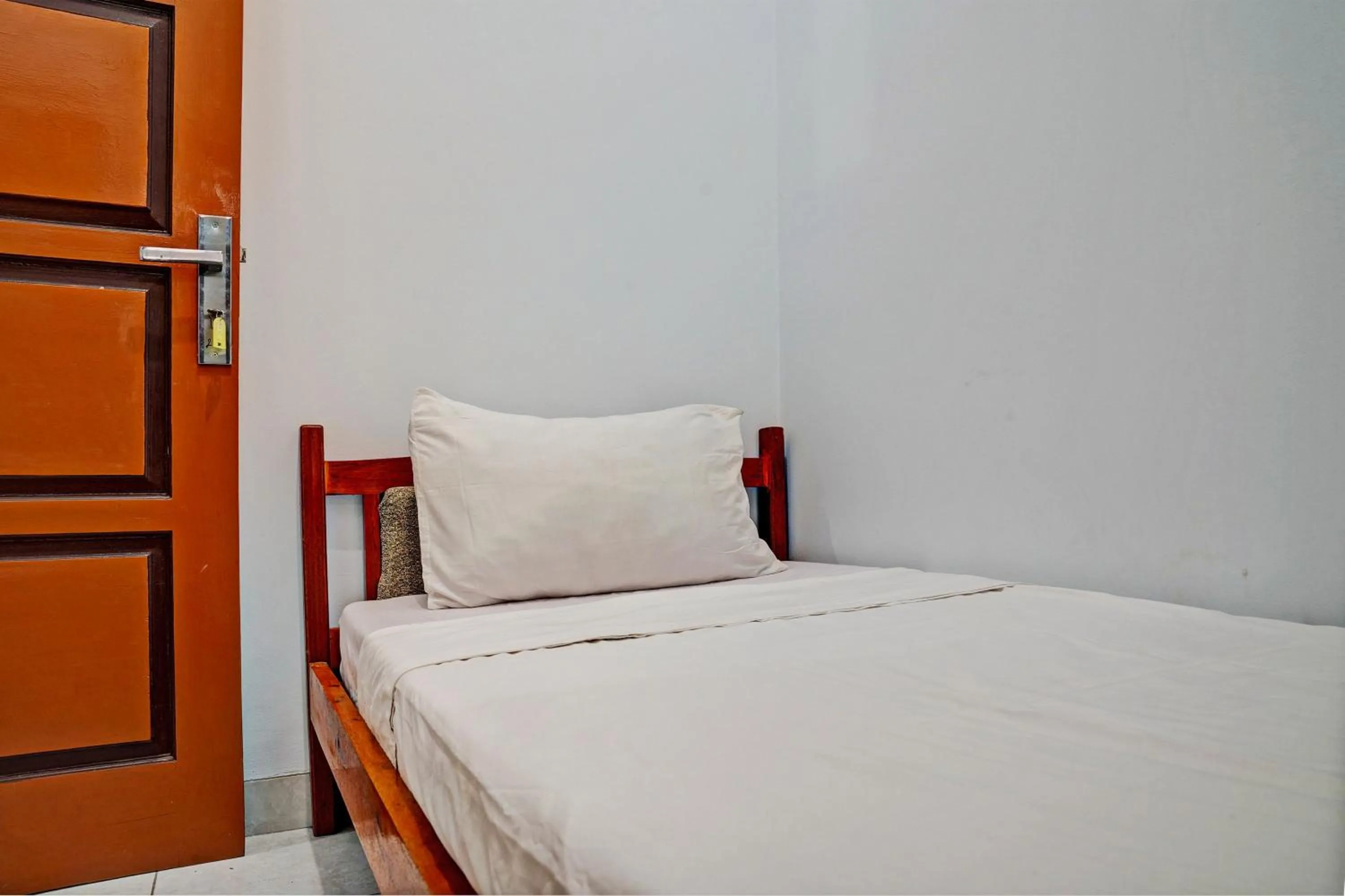 Bedroom in Hotel O Penginapan Hj Lilis 2 Syariah