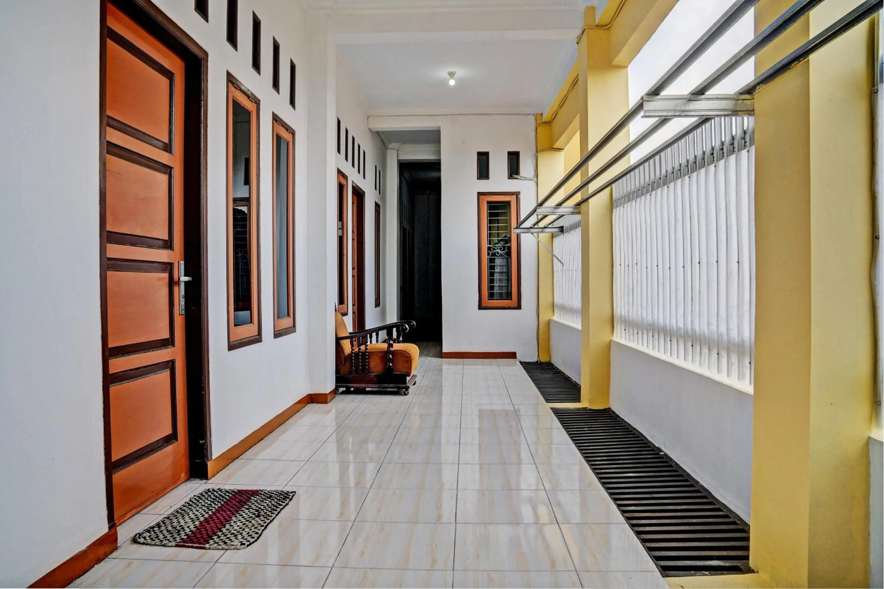 Lobby or reception in Hotel O Penginapan Hj Lilis 2 Syariah