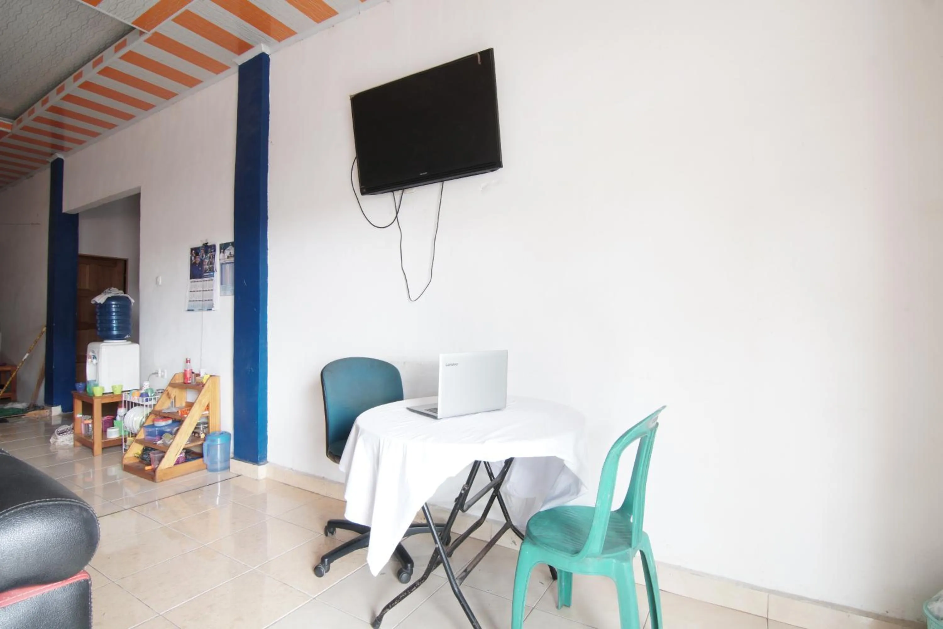 Lobby or reception in Hotel O Lona Guest House SyariahNearScience Park Universitas Riau