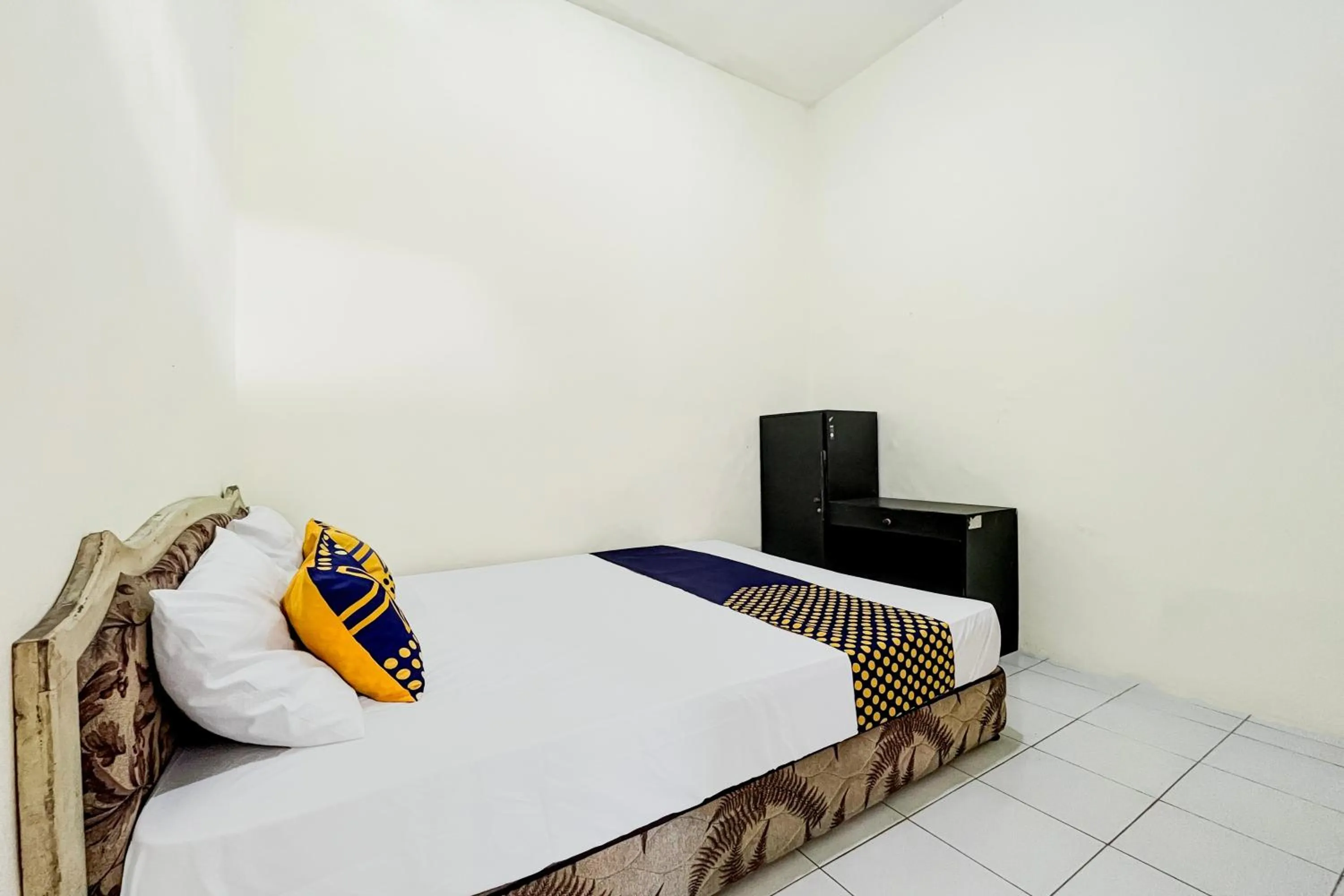 Bedroom, Bed in OYO Life 93398 Sudimoro Guest House Syariah