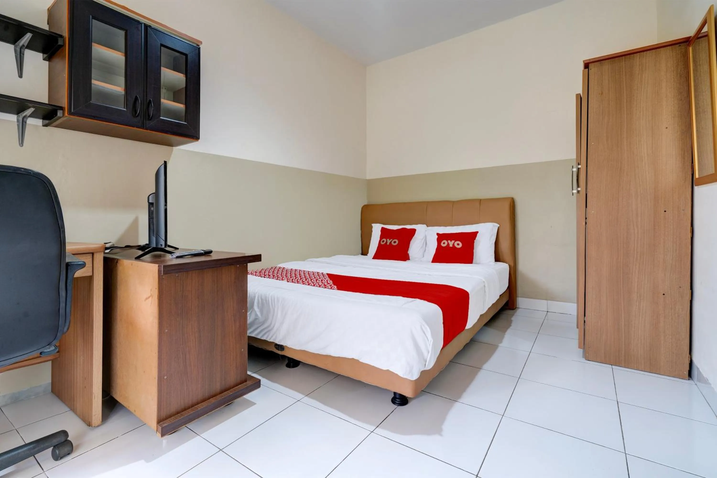 Bedroom in Hotel O Sukamulya Homestay