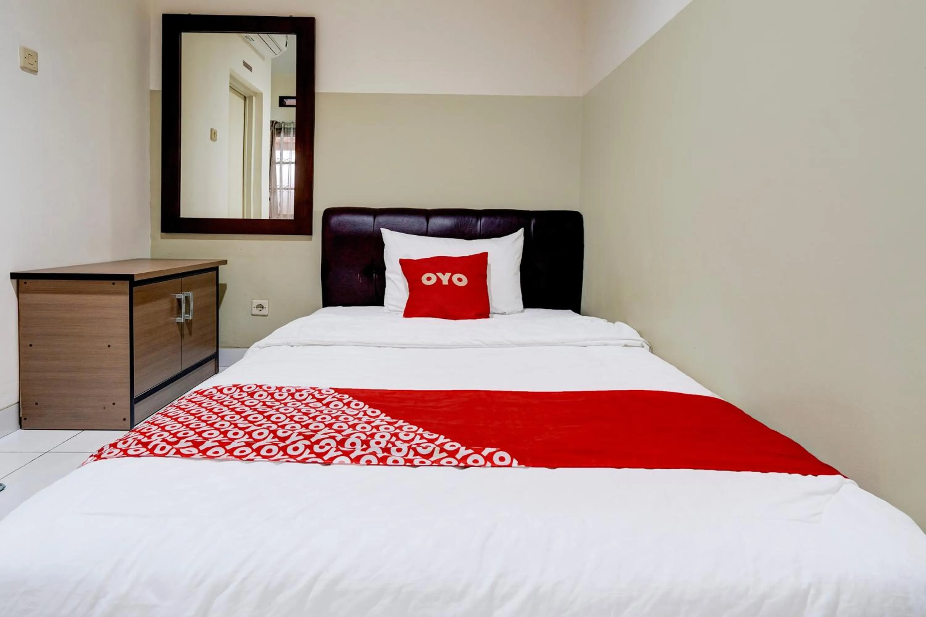 Bedroom in Hotel O Sukamulya Homestay