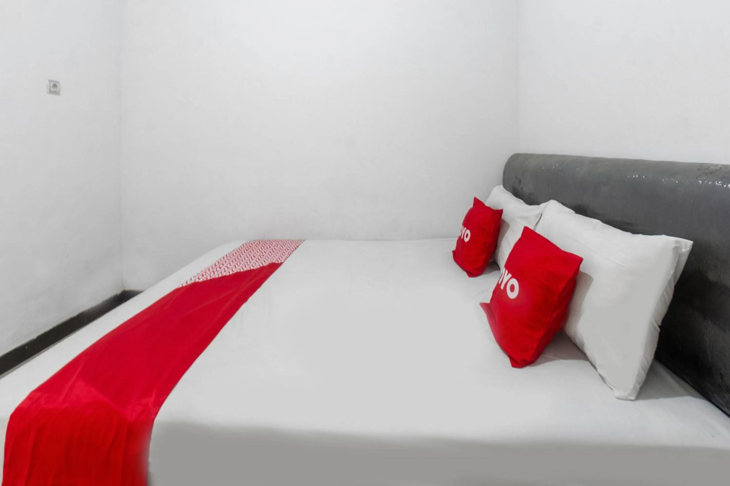 Bedroom, Bed in OYO Life 93409 Anugrah House