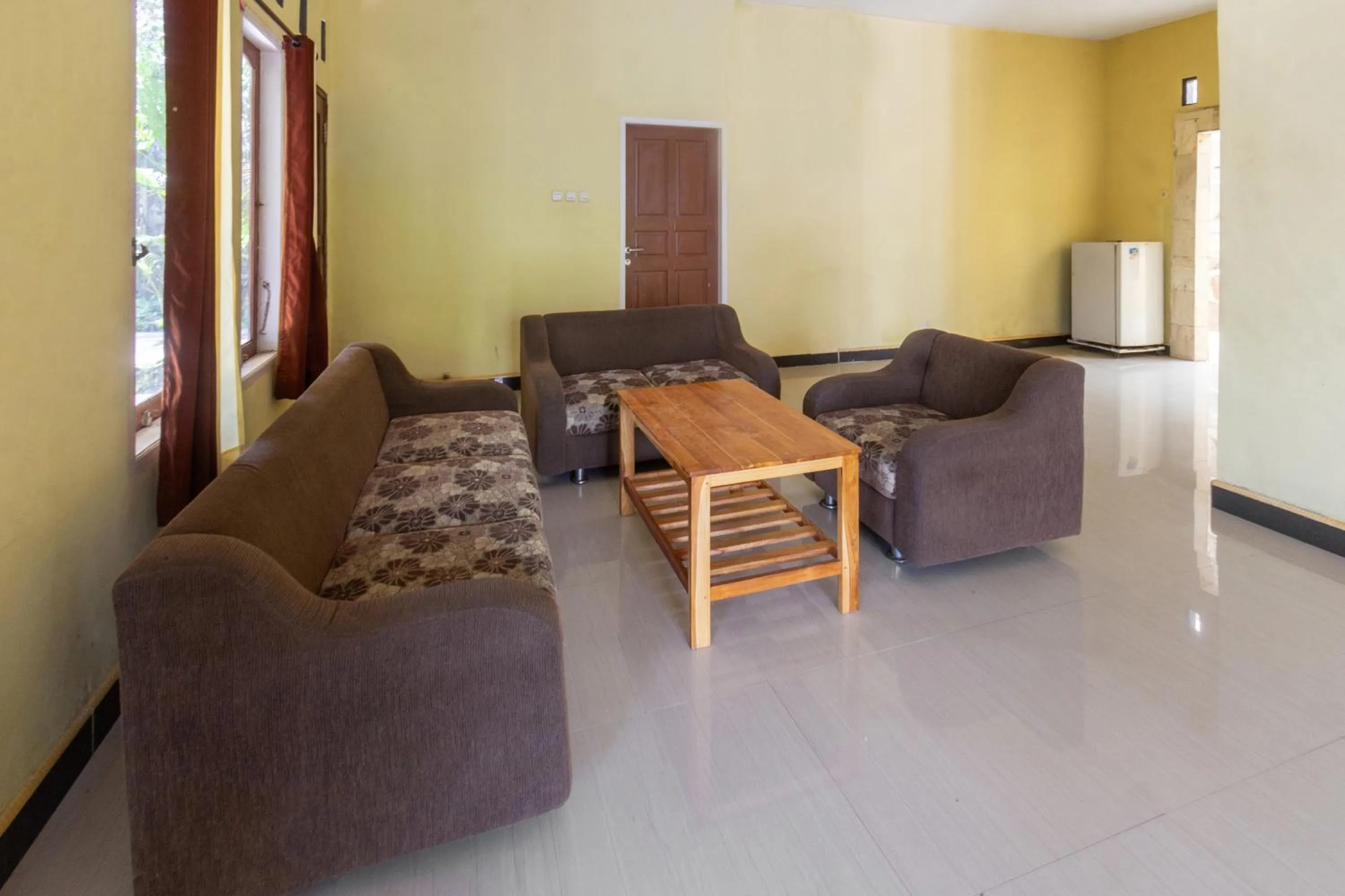 Lobby or reception in OYO Life 93409 Anugrah House