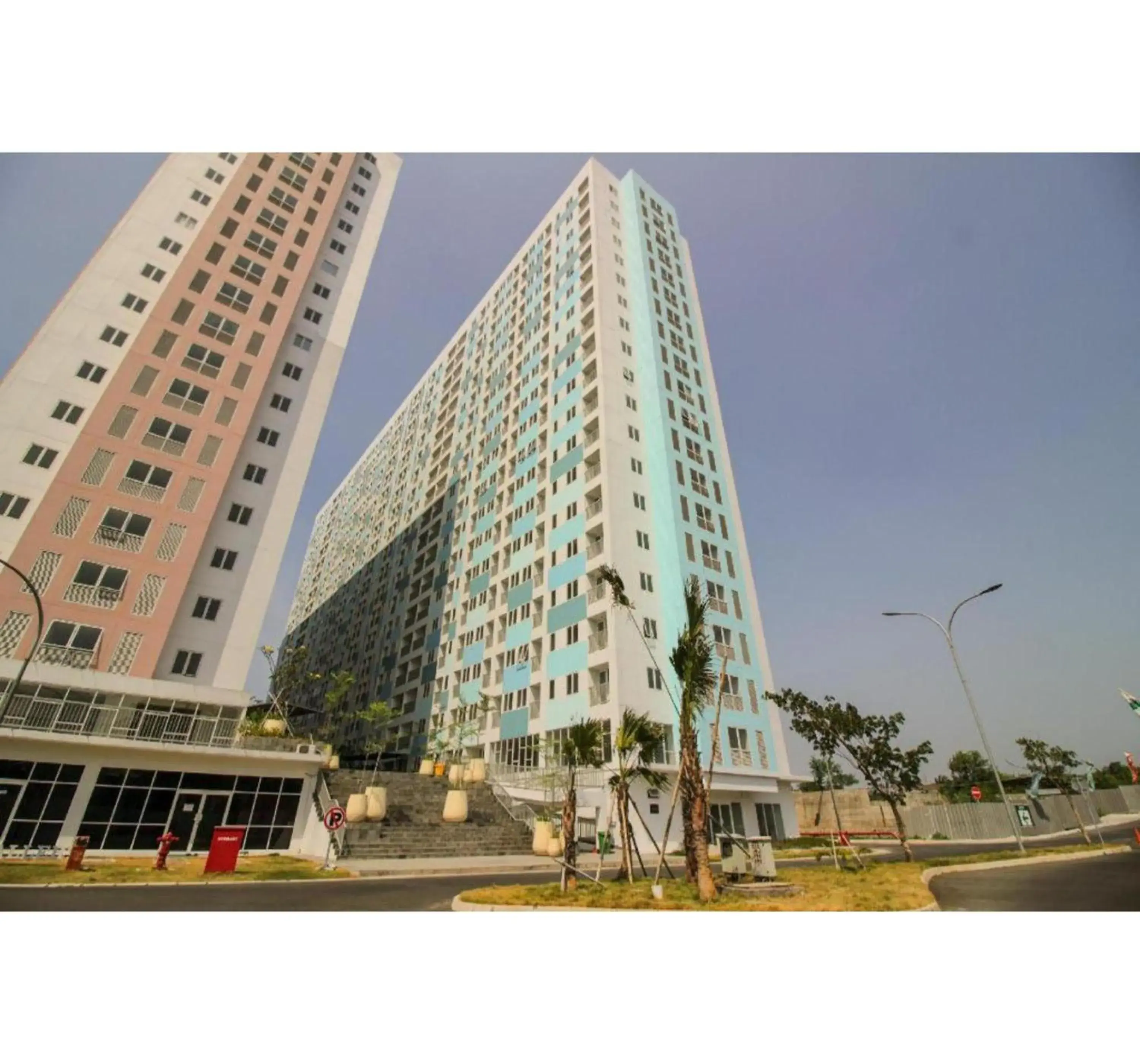 Hotel O Apartemen Grand Sentraland by Mira Hotel O Apartemen Grand Sentraland by Mira