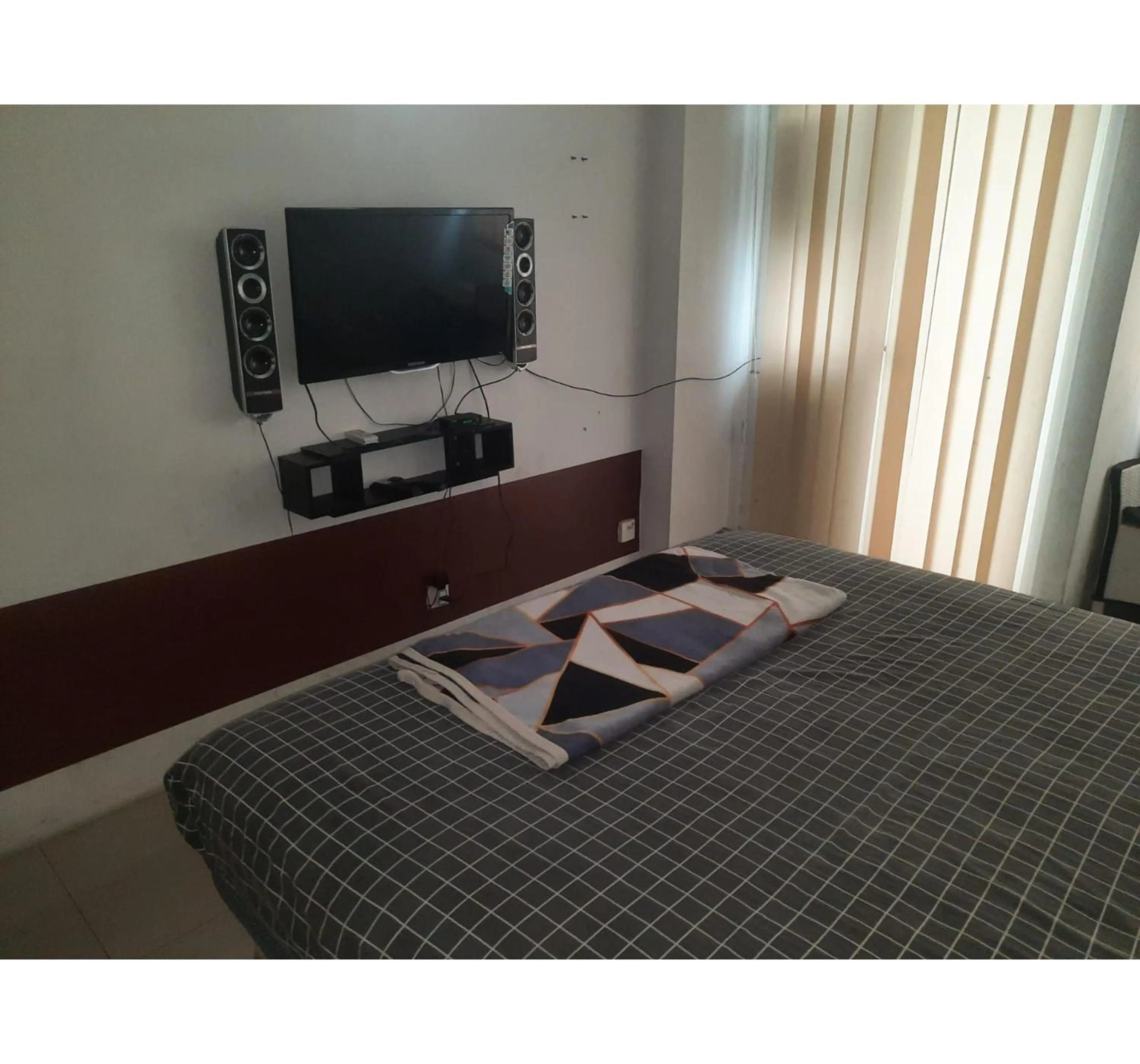 Bedroom, Bed in Hotel O Apartemen Grand Sentraland by Mira