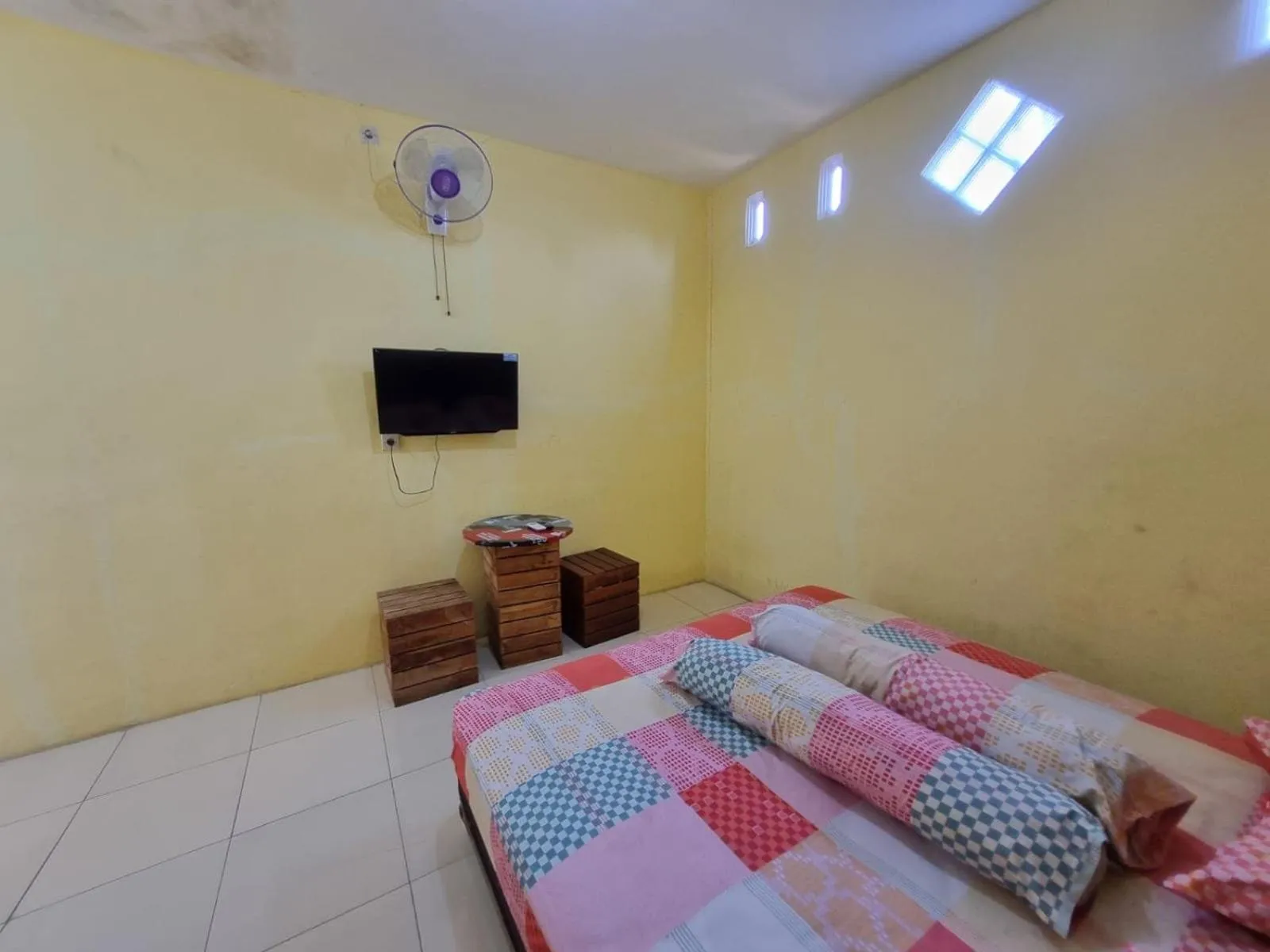 Bedroom, Bed in Hotel O New Asembagus 2