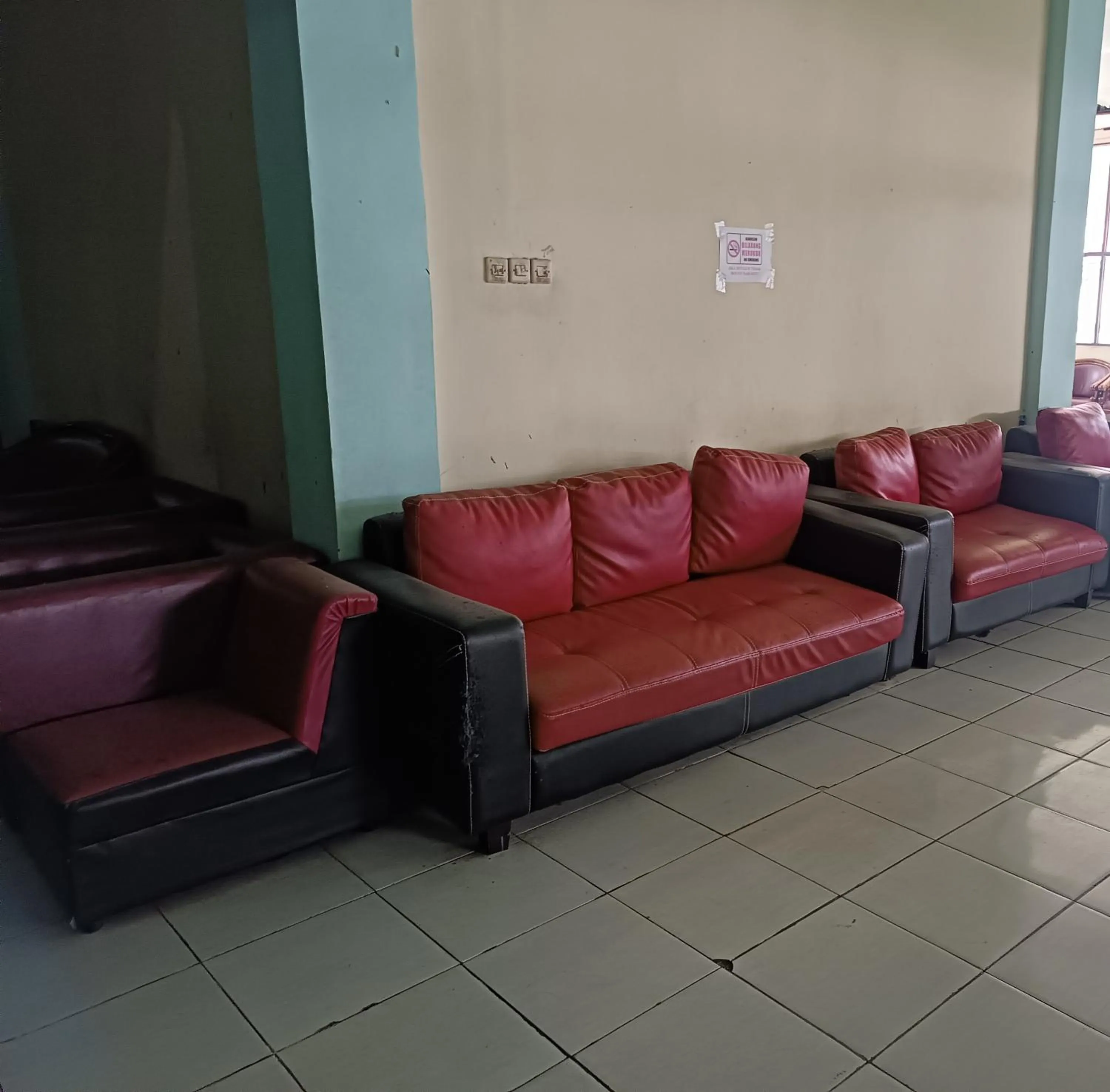 Lobby or reception in Hotel O Pondok Kula Rumbih Syariah