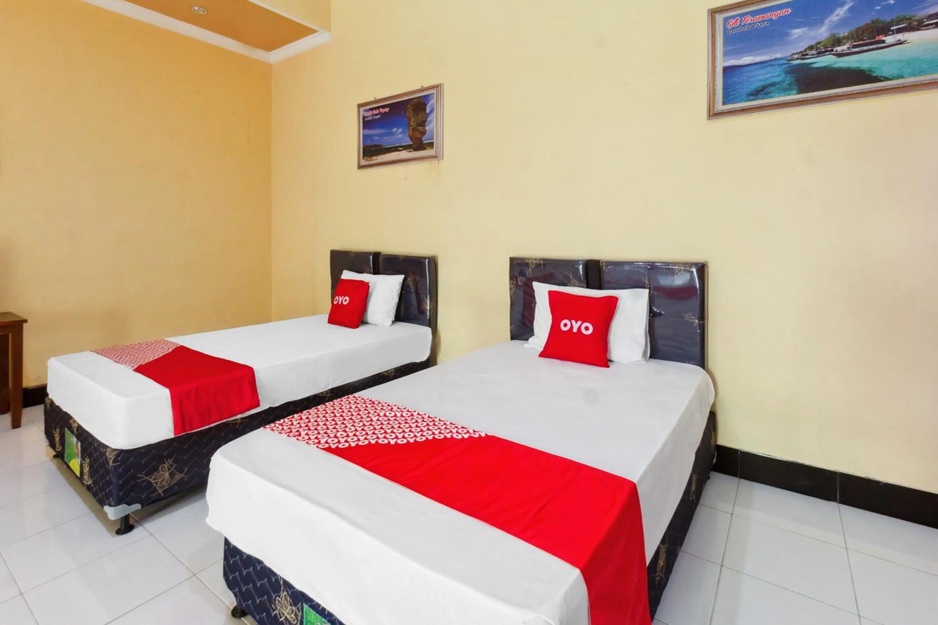 Bedroom, Bed in Capital O 93391 Golden Manggis Hotel Near SMKN 1 Lingsar