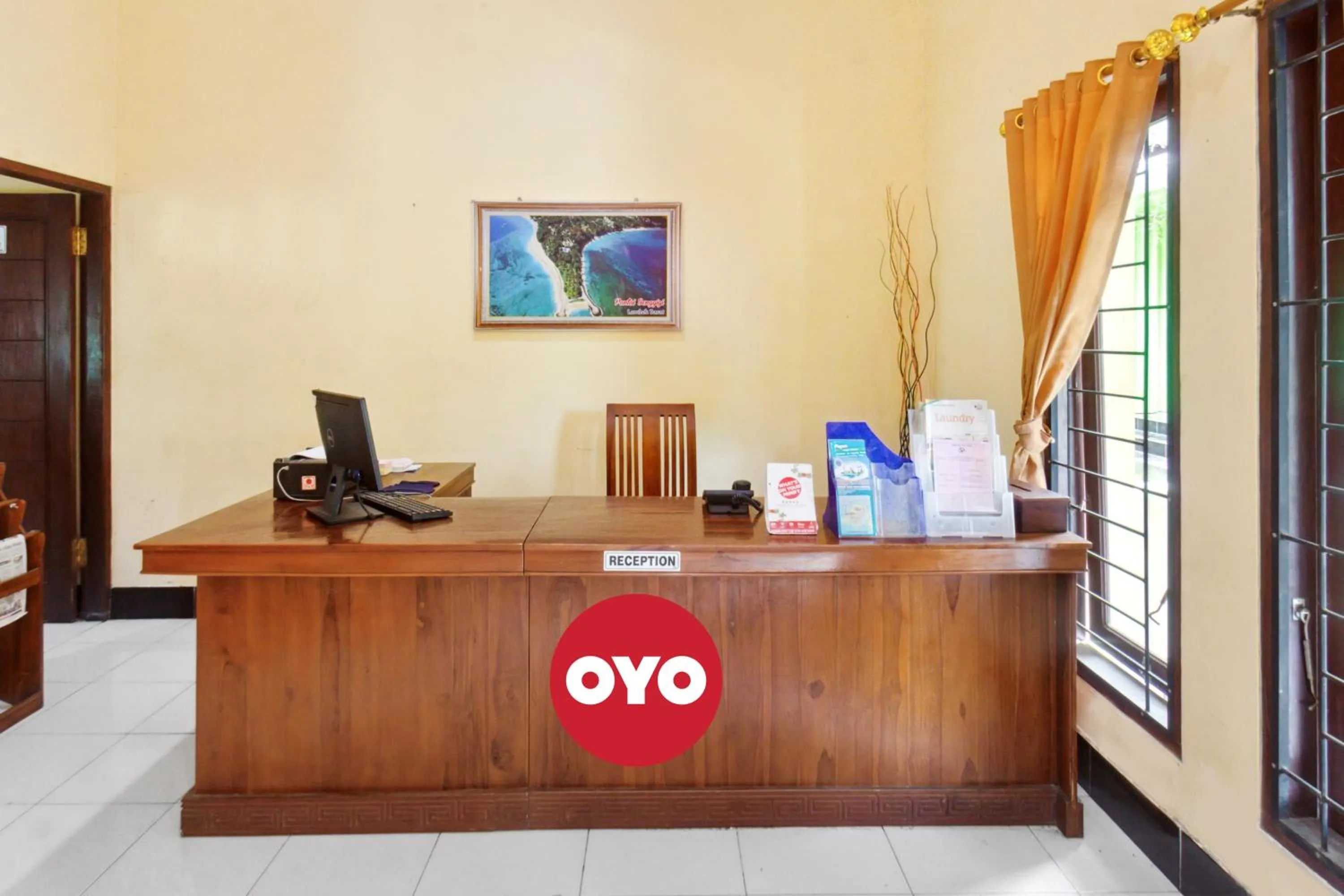 Lobby or reception in Capital O 93391 Golden Manggis Hotel Near SMKN 1 Lingsar