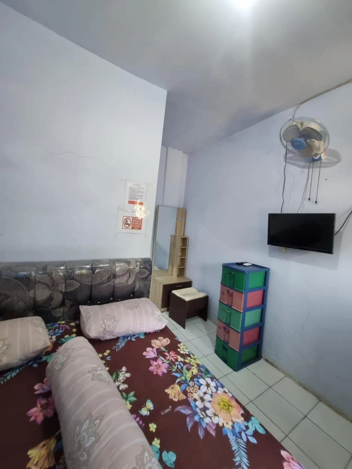 Bedroom, Bed in Hotel O New Asembagus 3