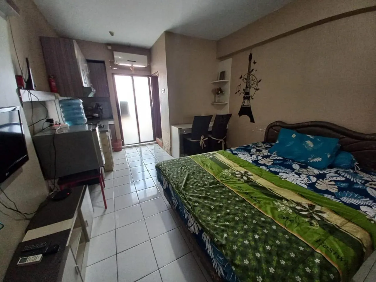 Bedroom in Hotel O Apartement Sentraland Karawang By Gs