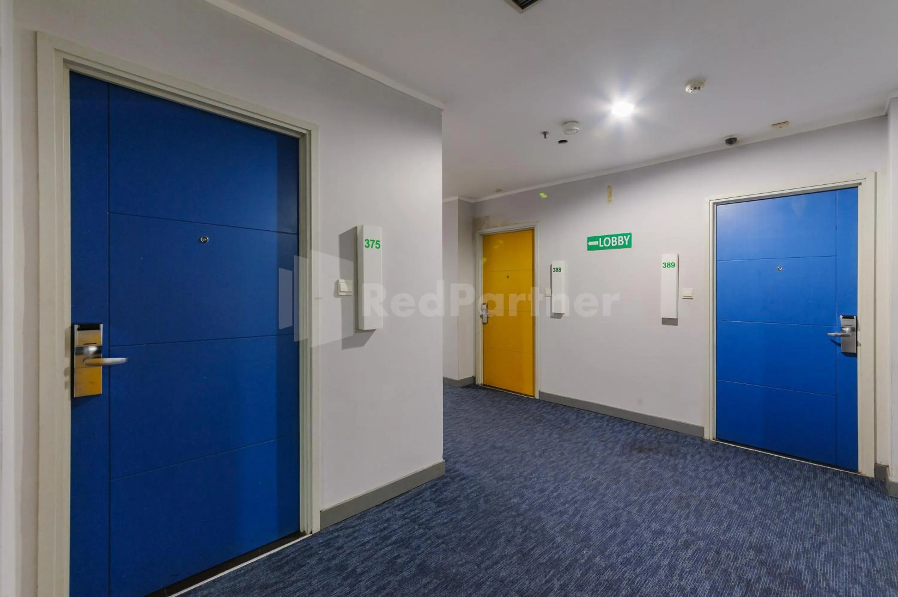 Property building in Metro Hotel near Kota Tua Mitra RedDoorz