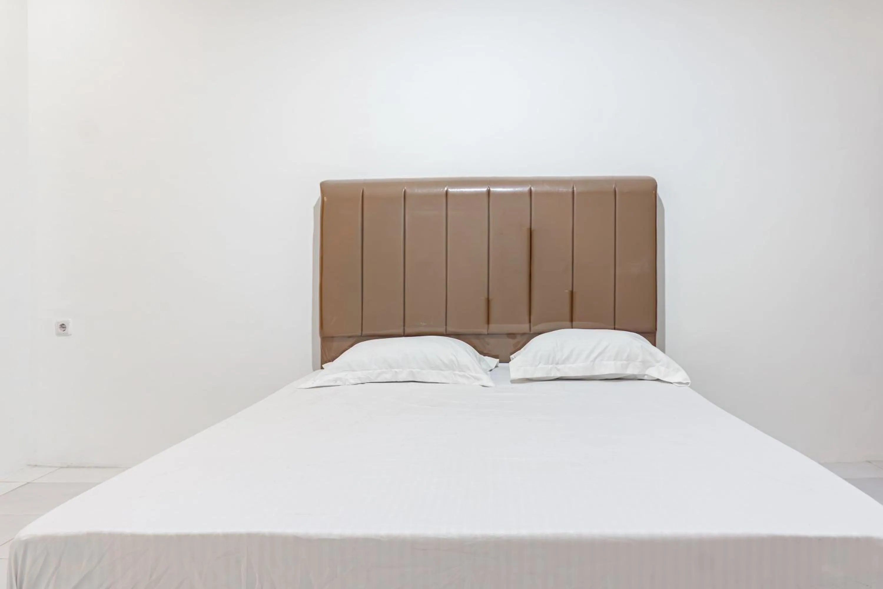 Bedroom, Bed in Hotel O Enjoy Homestay & Cafe