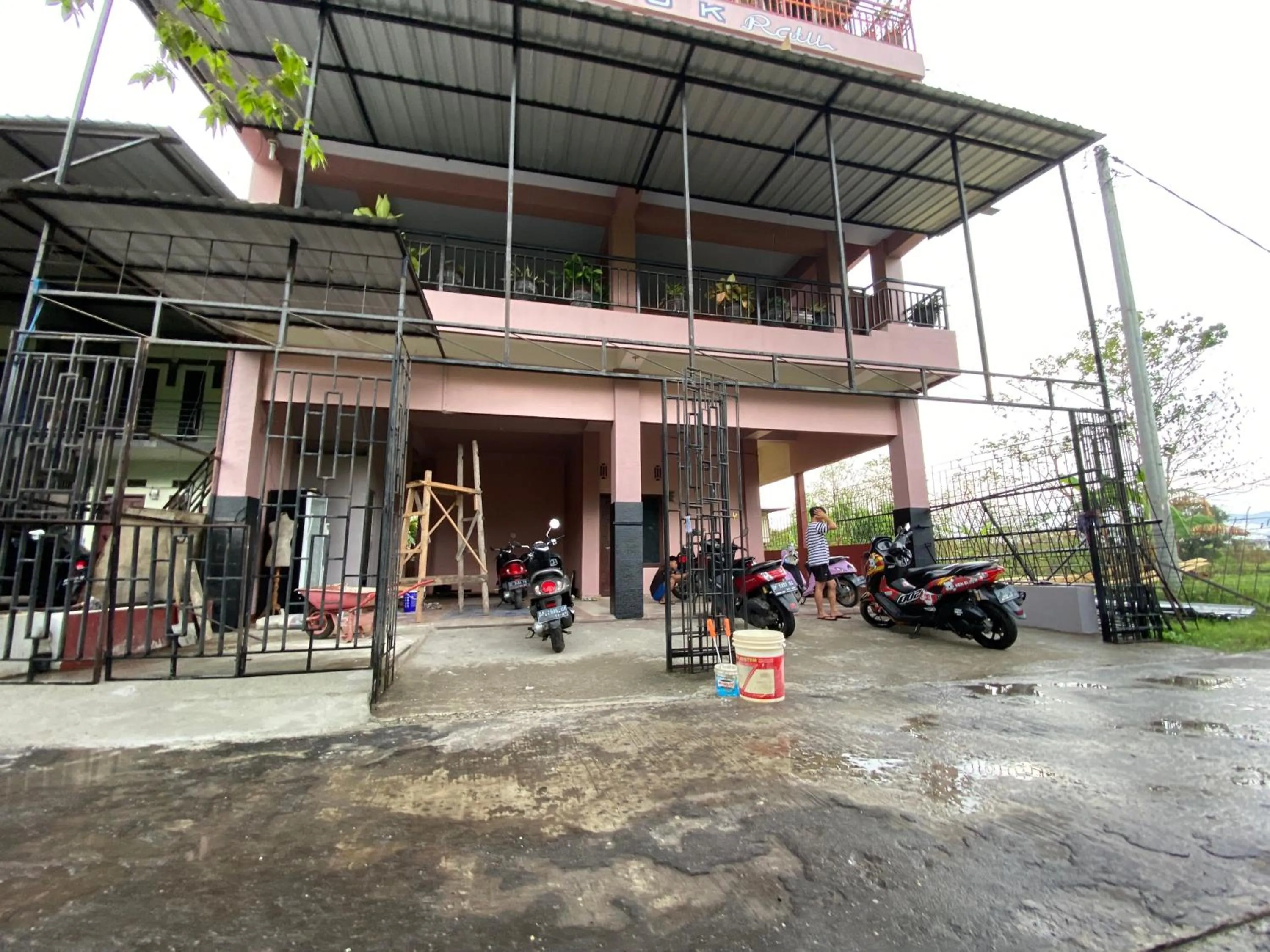 Lobby or reception in OYO 93414 Wisma Ratu Syariah Near SMP Negeri 2 Watang Pulu