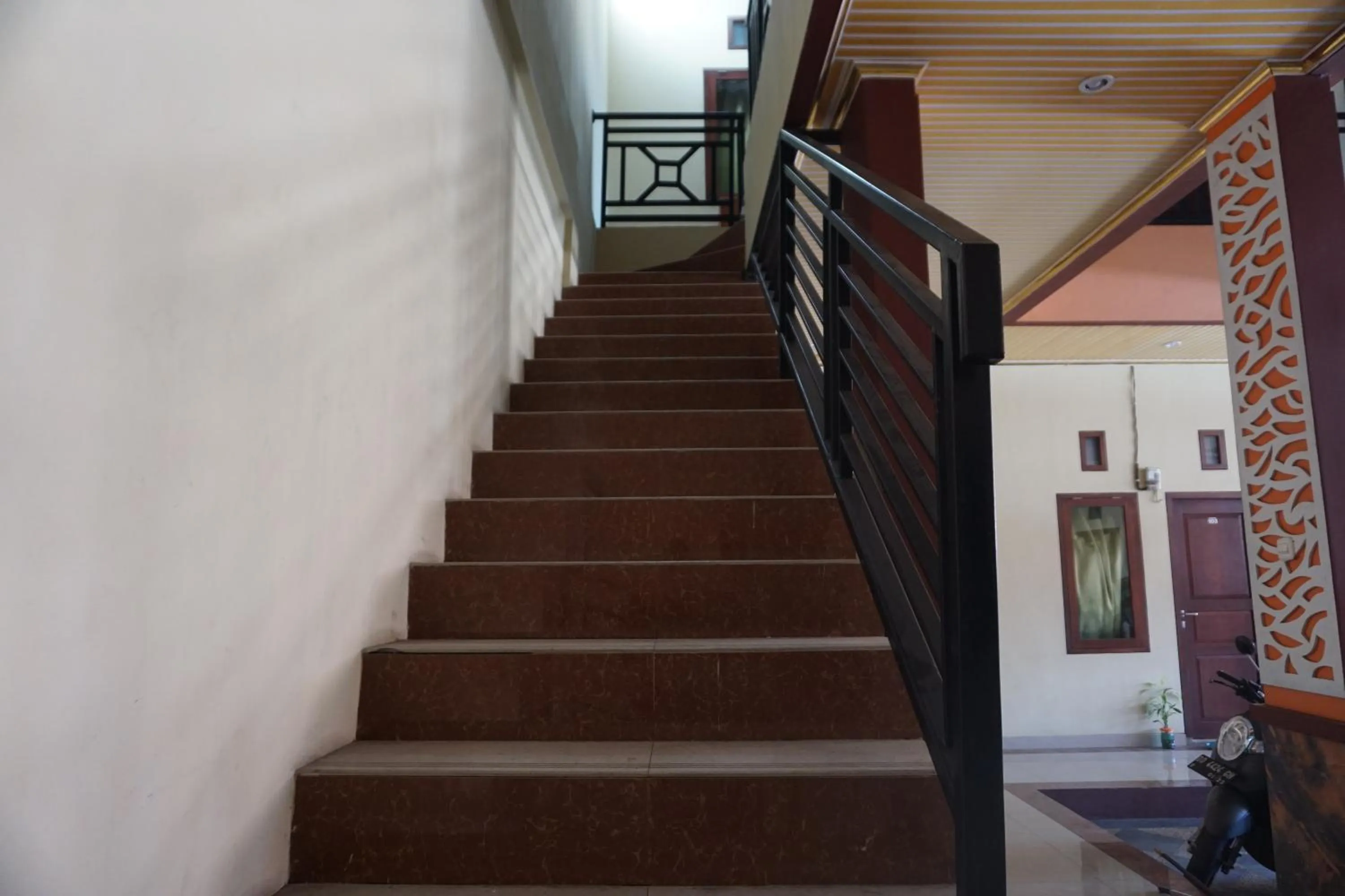 Lobby or reception in OYO 93414 Wisma Ratu Syariah Near SMP Negeri 2 Watang Pulu