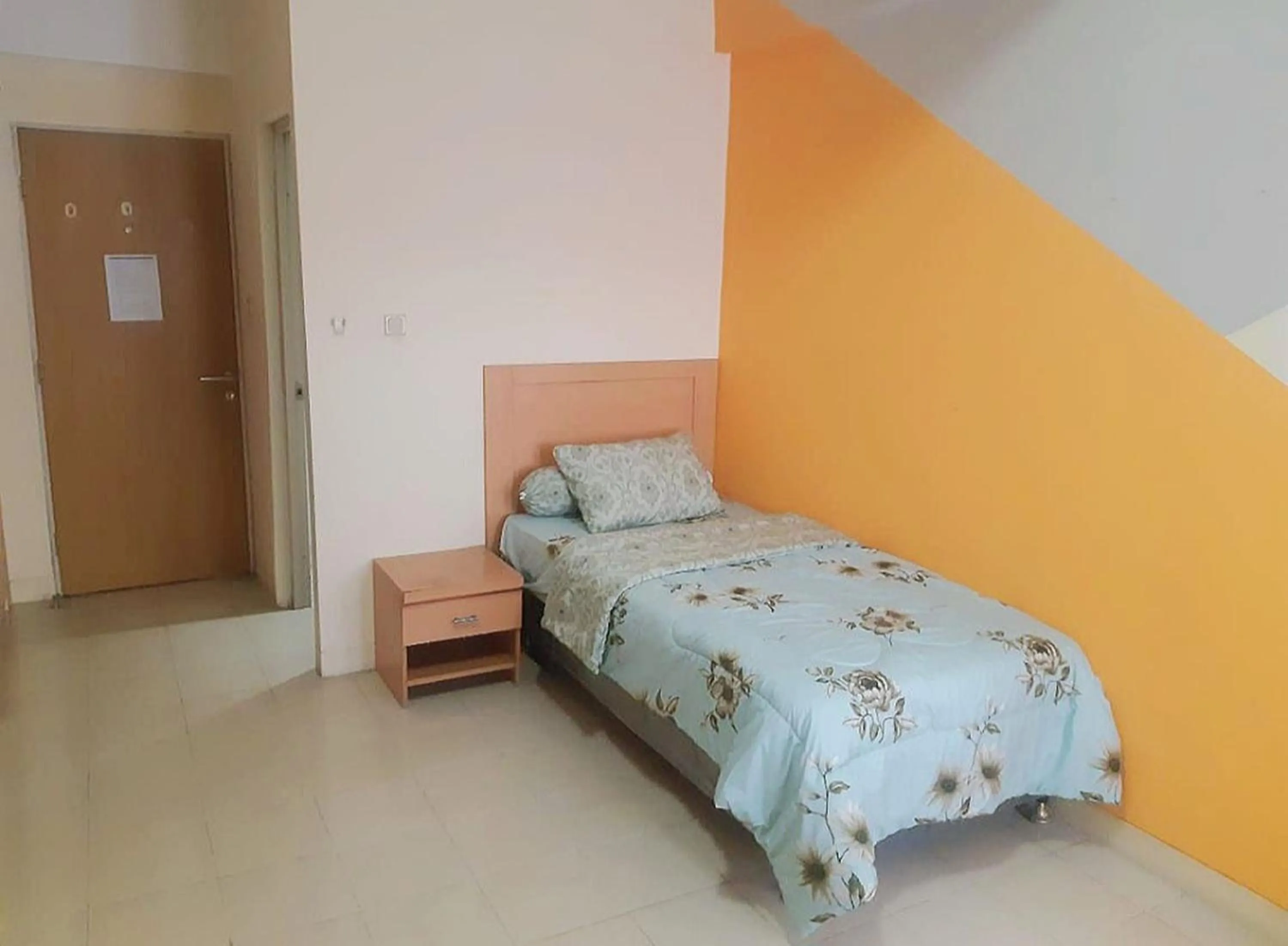 Photo of the whole room, Bed in OYO Life 93383 Wisma Kencana Puteri