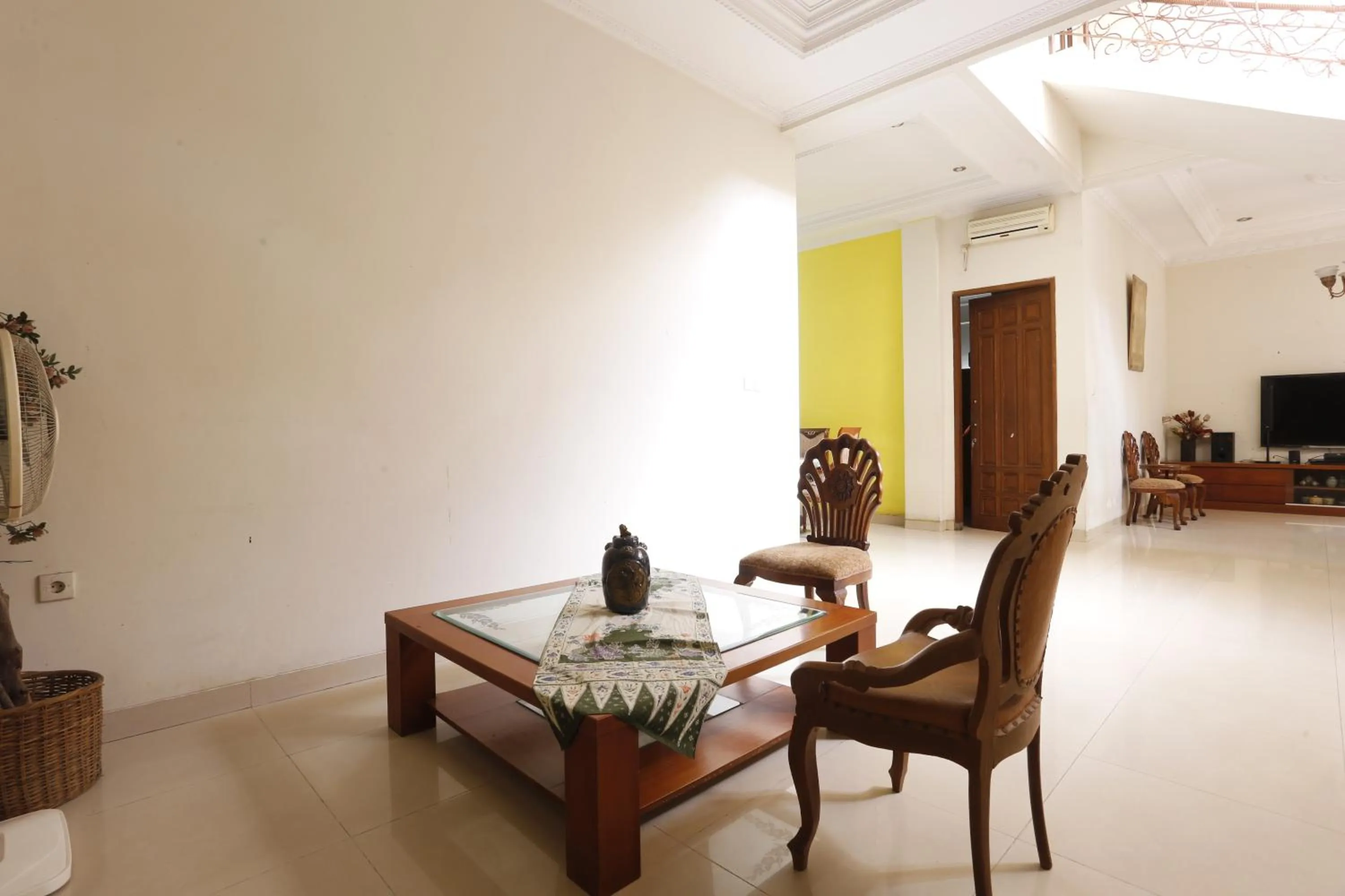 Lobby or reception in Hotel O Penginapan Mangkoe Barokah