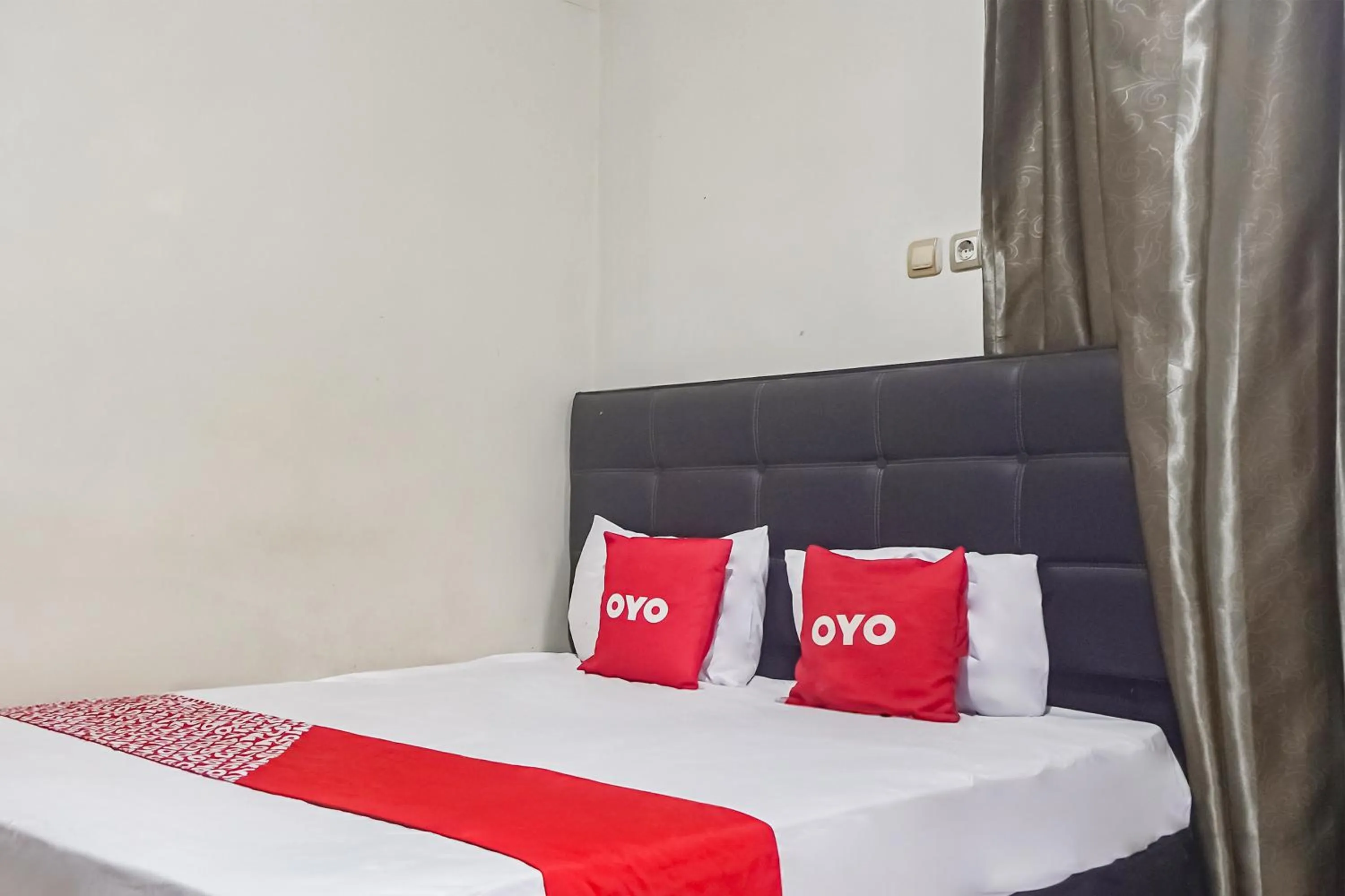 Bedroom, Bed in Hotel O Pondok Tawing Rumbih