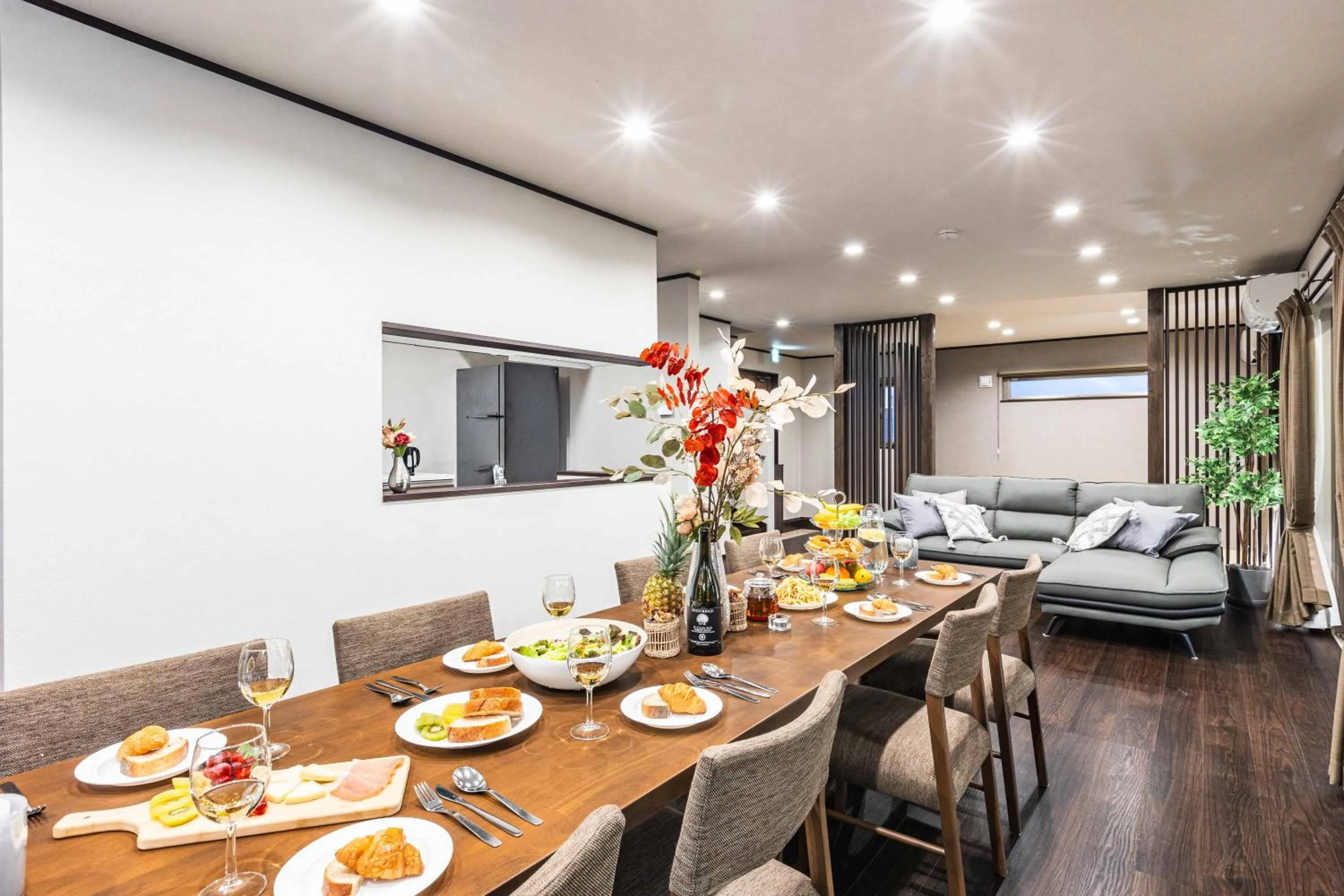 Dining area in PEACE OF REST TAKASHIMA