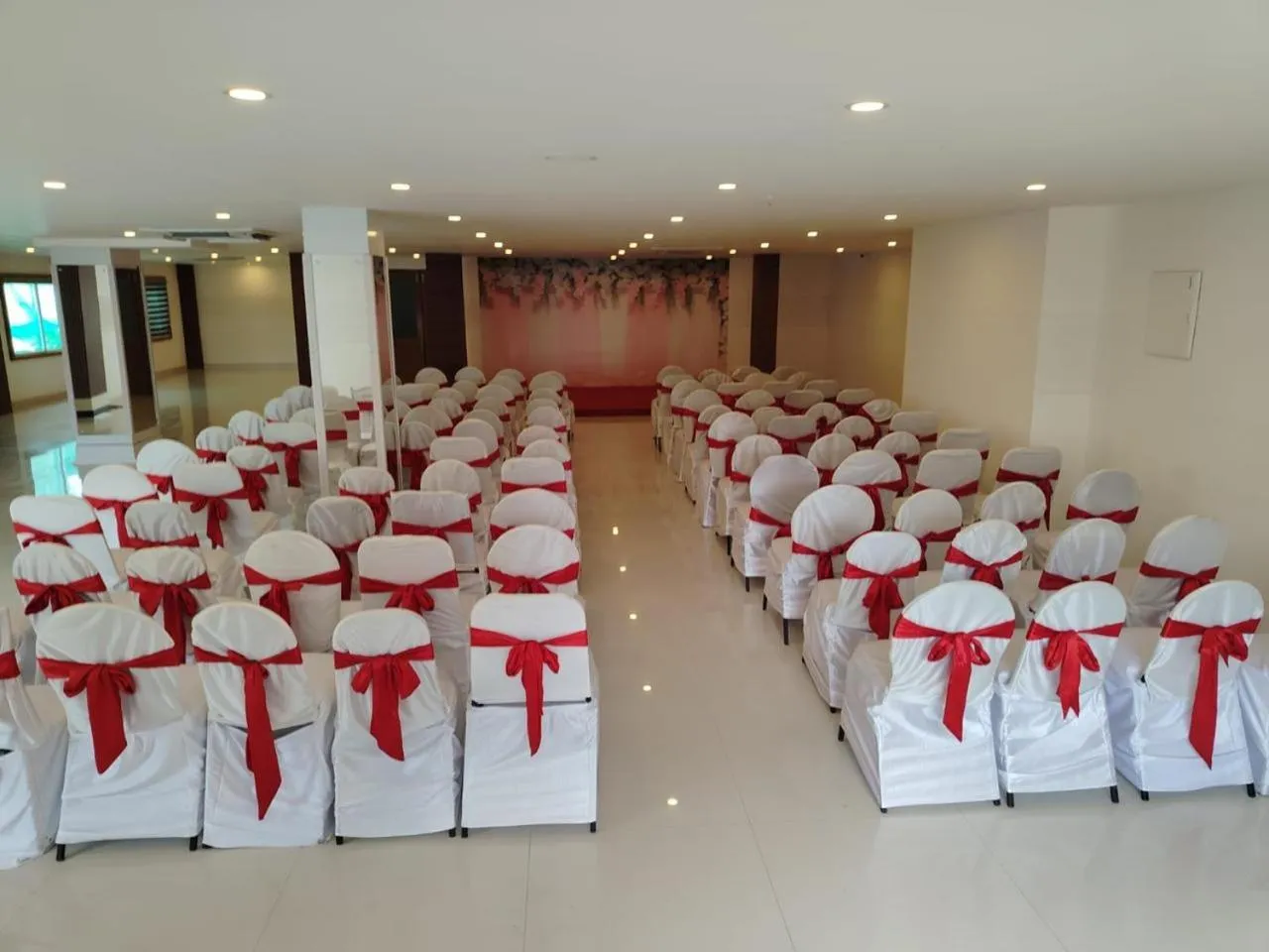 Banquet/Function facilities in Hotel Mangala Temple View