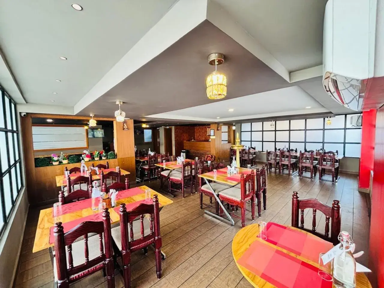 Restaurant/places to eat in Hotel Mangala Temple View Restaurant/places to eat in Hotel Mangala Temple View