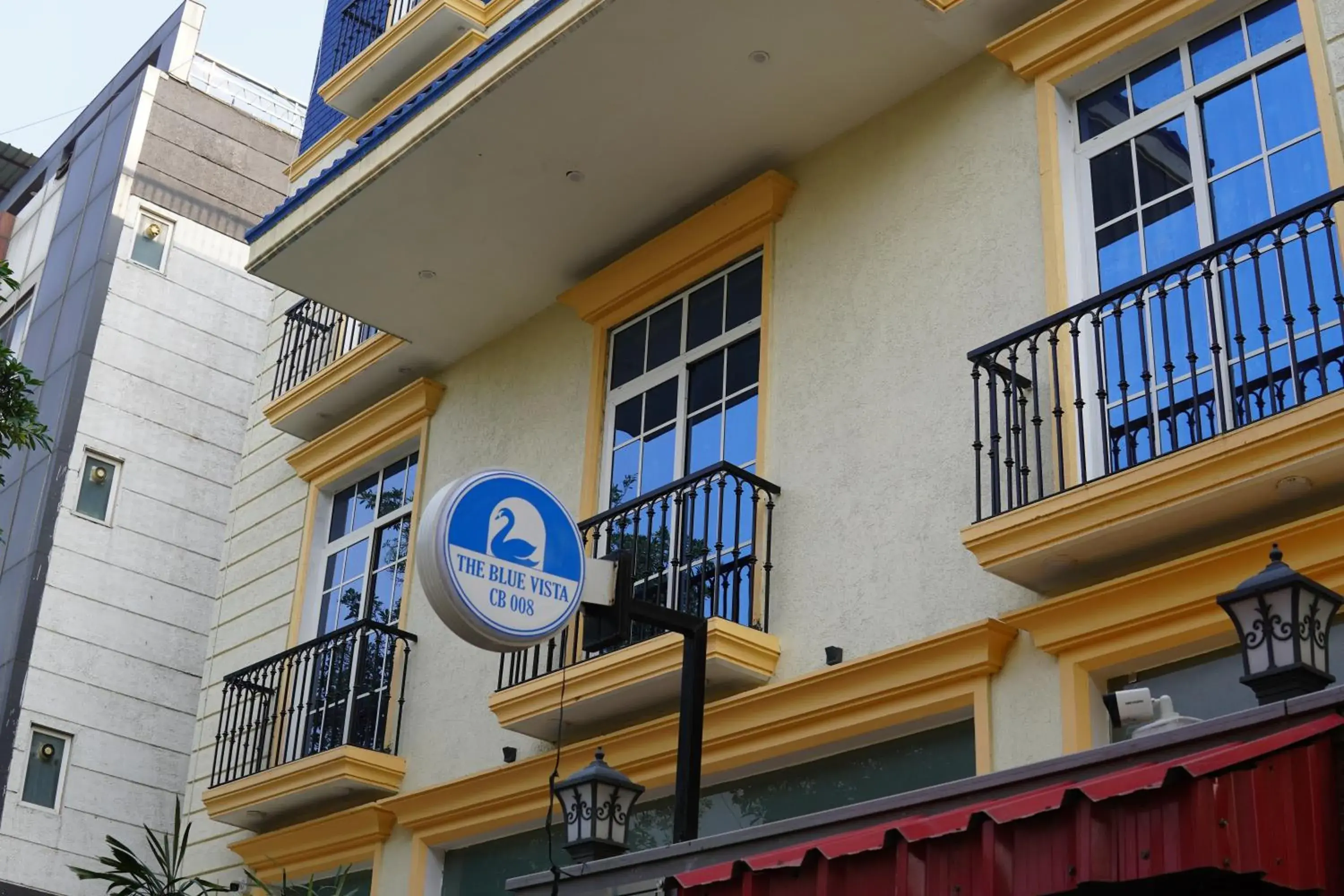 Facade/entrance in The Blue Vista Facade/entrance in The Blue Vista