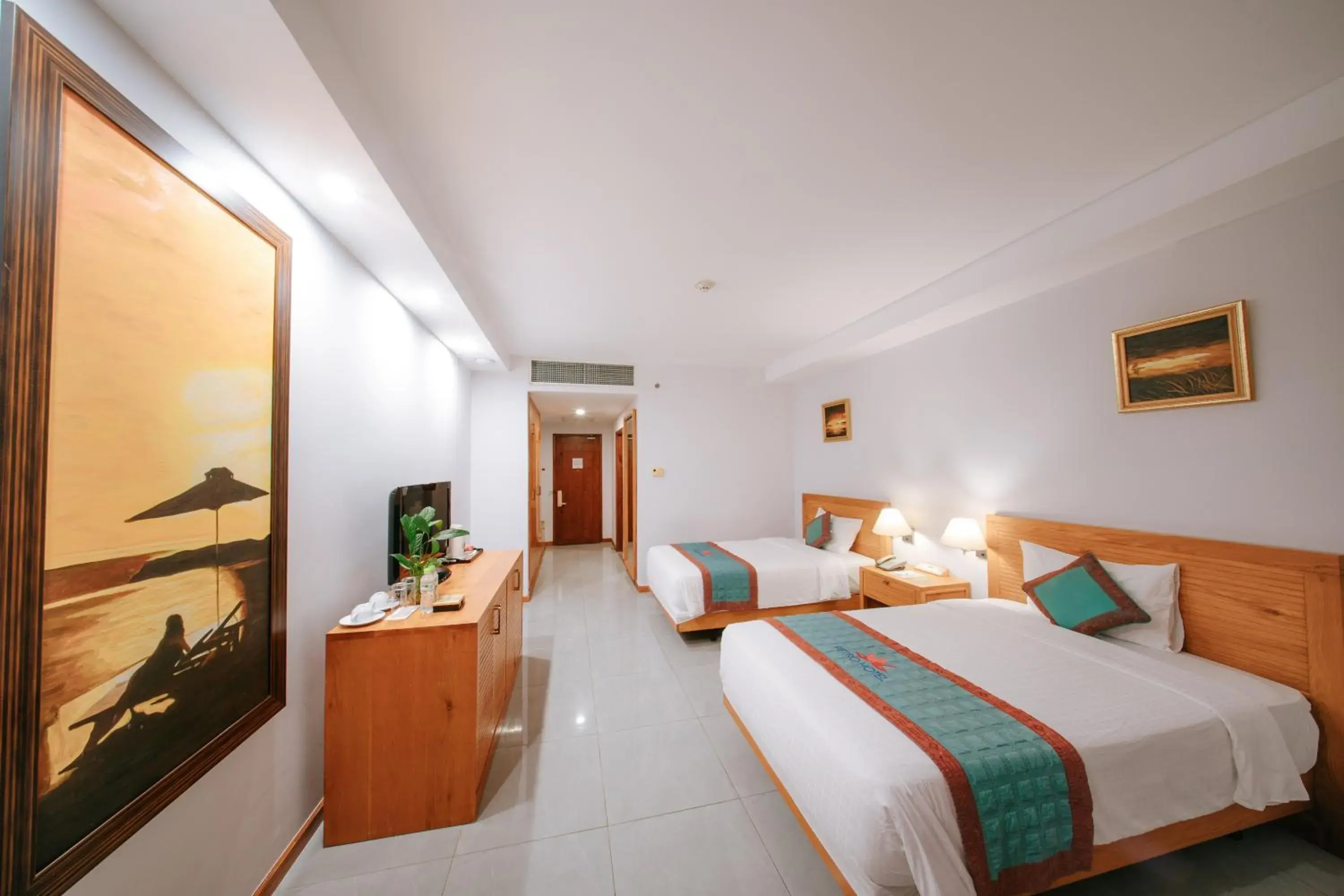 Photo of the whole room, Bed in Petro Hotel Photo of the whole room, Bed in Petro Hotel