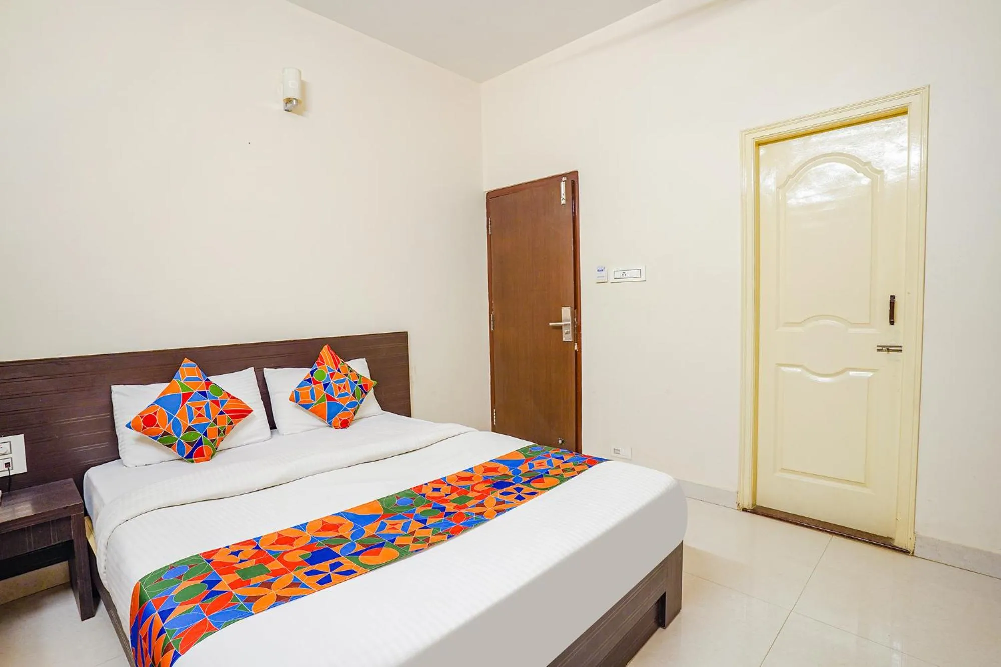 Bed in FabHotel Willow Tree