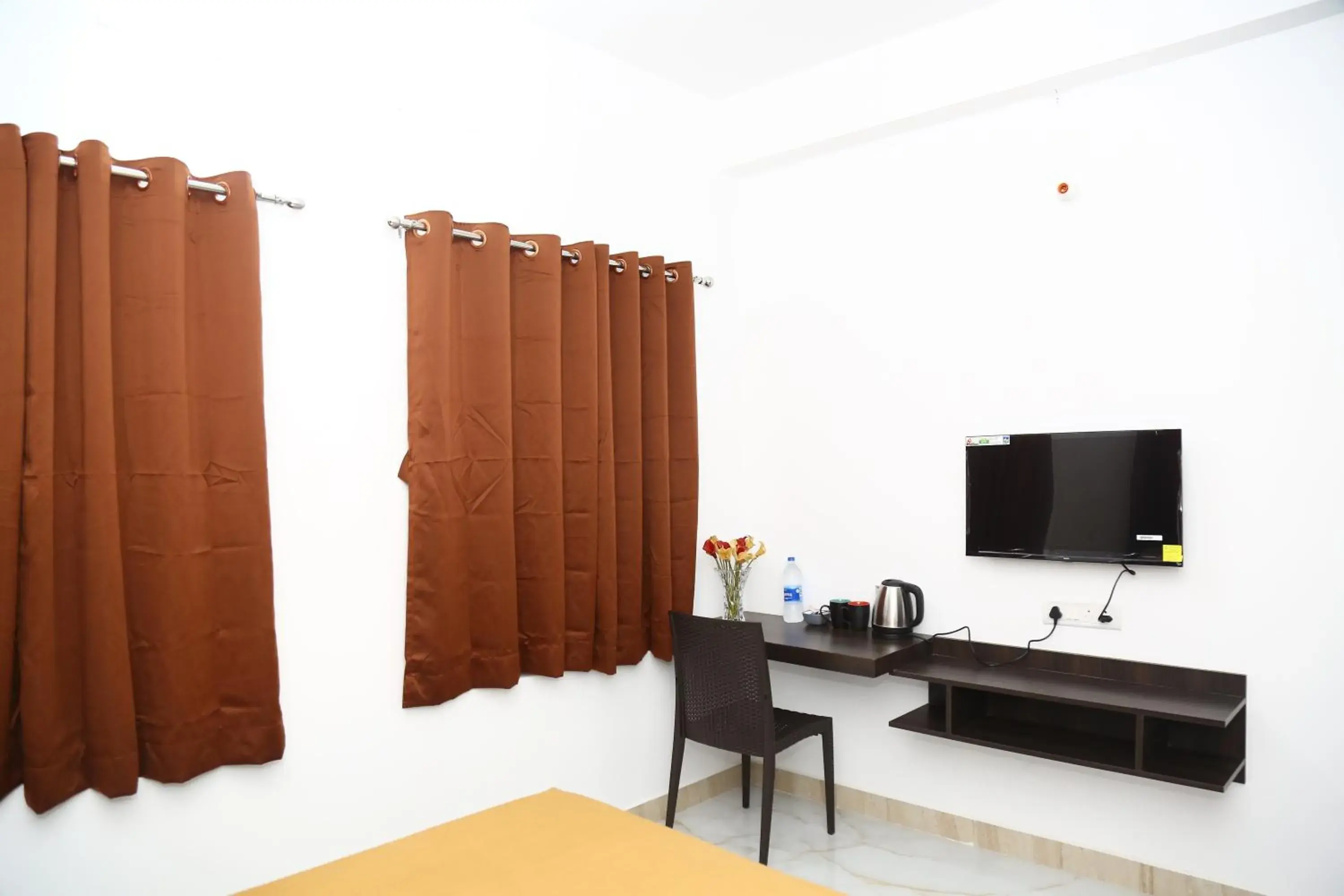 TV and multimedia, Bed in SS Stay Kilpauk Chennai TV and multimedia, Bed in SS Stay Kilpauk Chennai