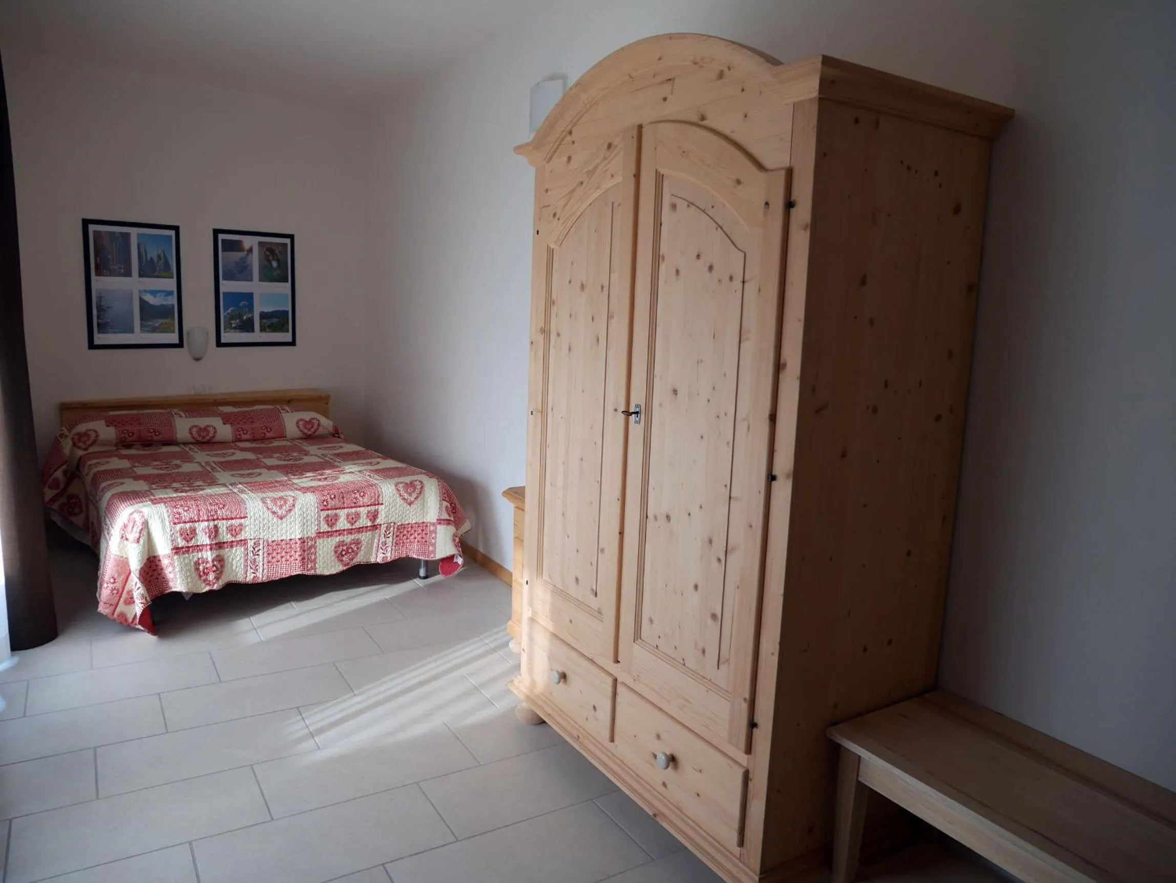 Bedroom, Bed in Hotel Elbele Garnì